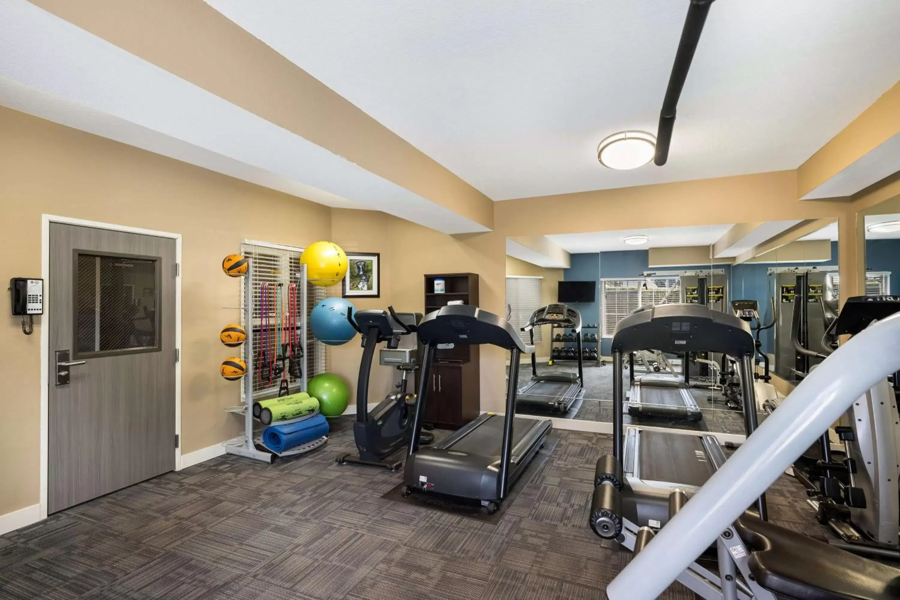 Fitness centre/facilities, Fitness Center/Facilities in Best Western University Inn and Suites