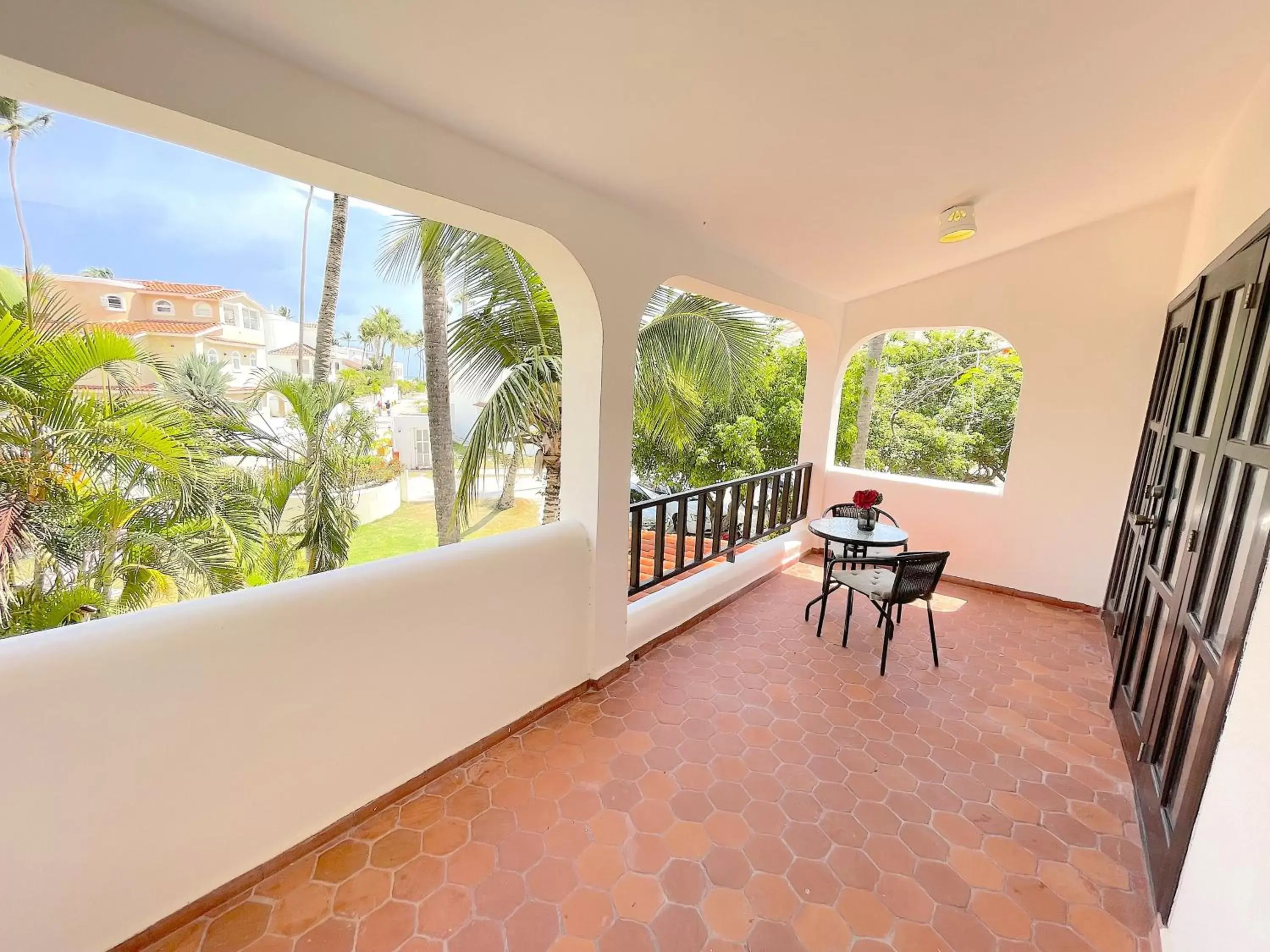 One-Bedroom Villa in BEACH Condo-HOTEL with VILLAS & PRIVATE Apartments WIFI BBQ Beach CLUB & SPA One-Bedroom Villa in BEACH Condo-HOTEL with VILLAS & PRIVATE Apartments WIFI BBQ Beach CLUB & SPA