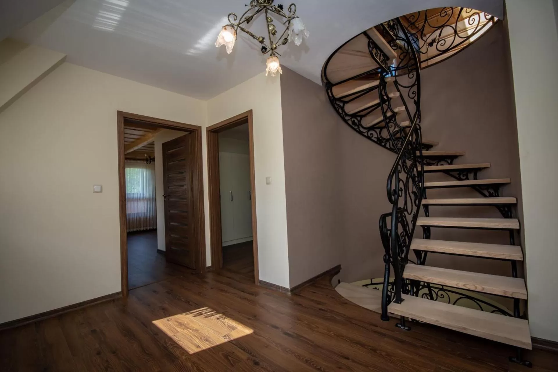 Photo of the whole room in Podhalanski Dworek z Jacuzzi