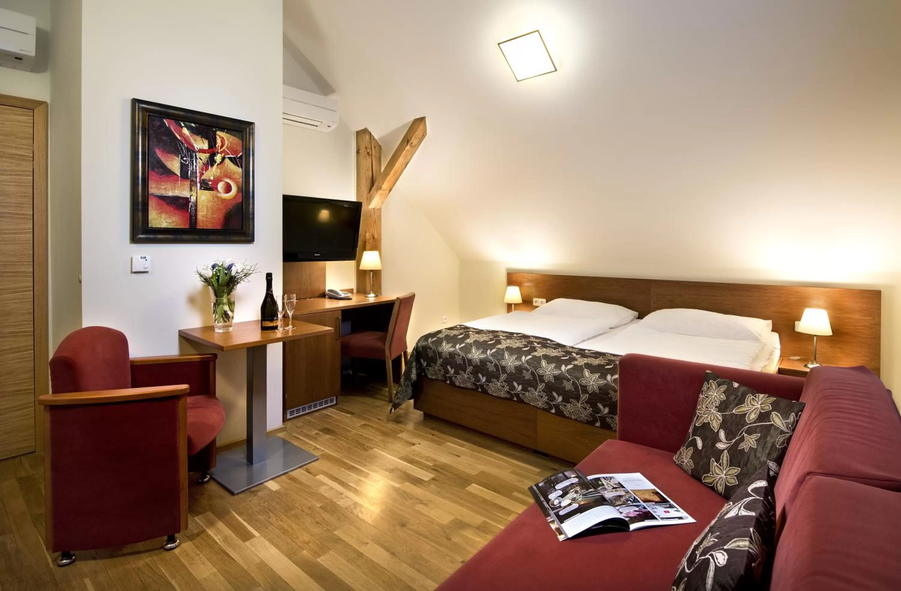 Photo of the whole room in Hotel Tvrz Orlice