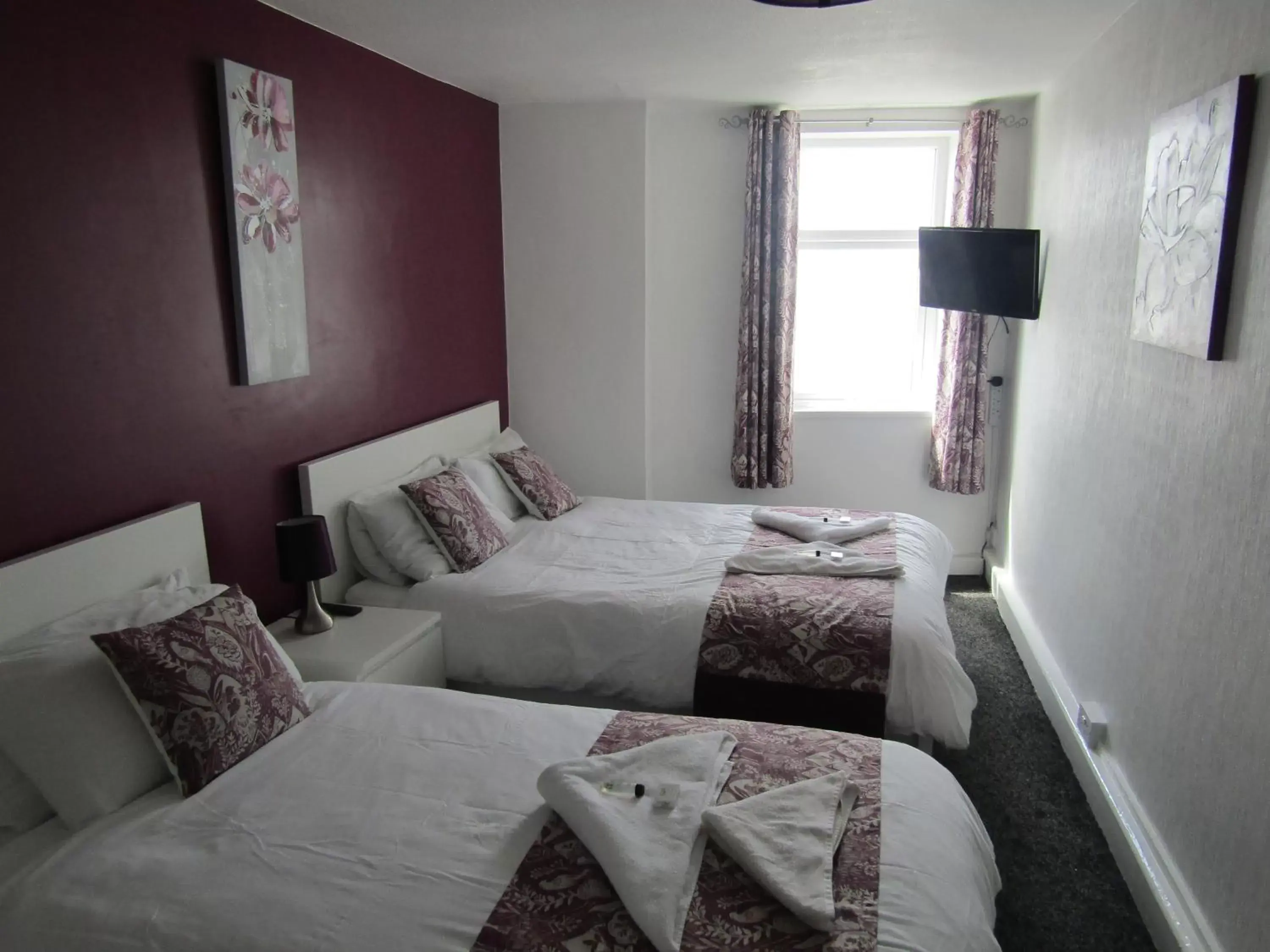 Bedroom, Bed in Alderley Hotel Blackpool