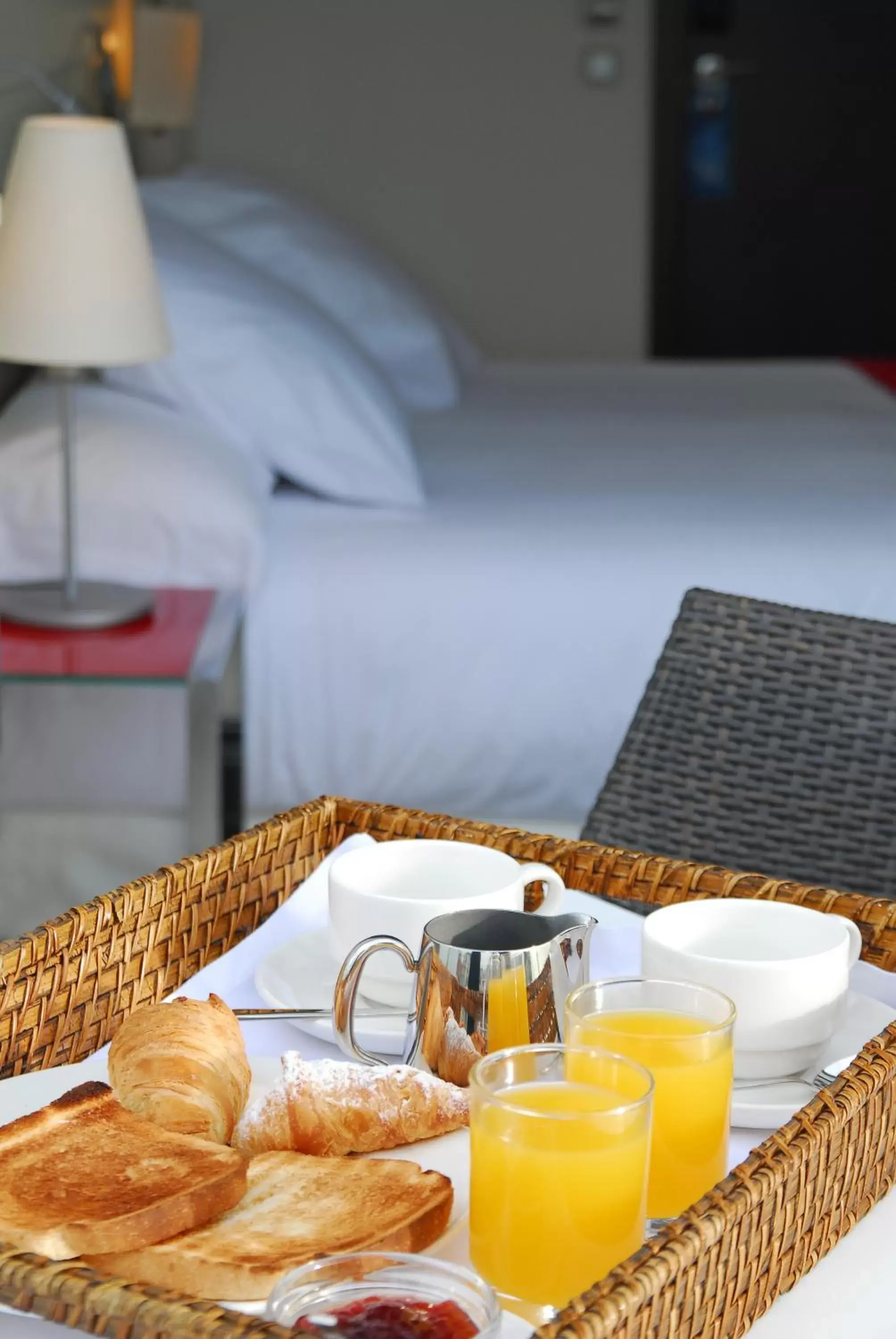 Bed, Breakfast in Grupotel Gran Via 678