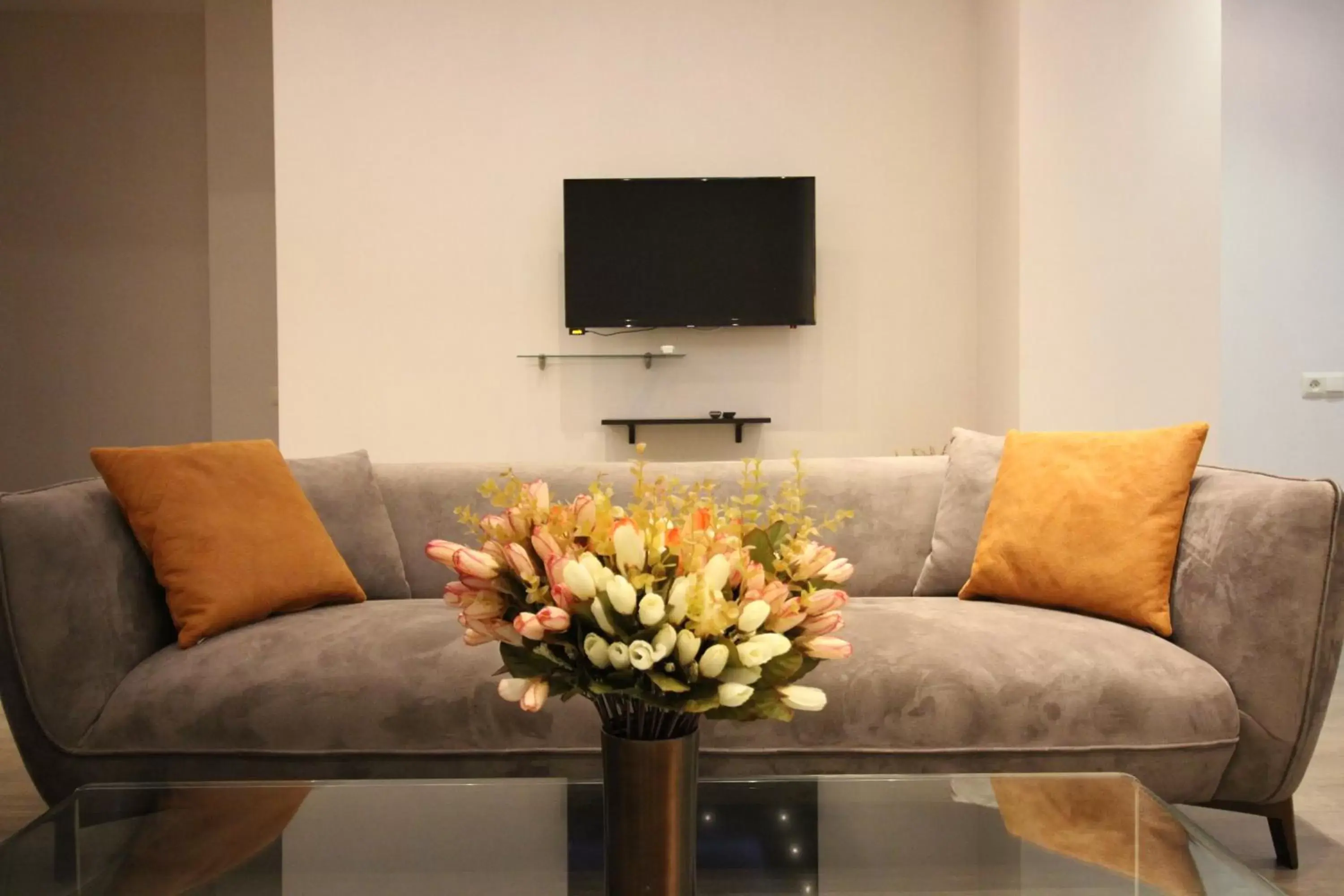 Living room, Seating Area in Super Luxury Apartments