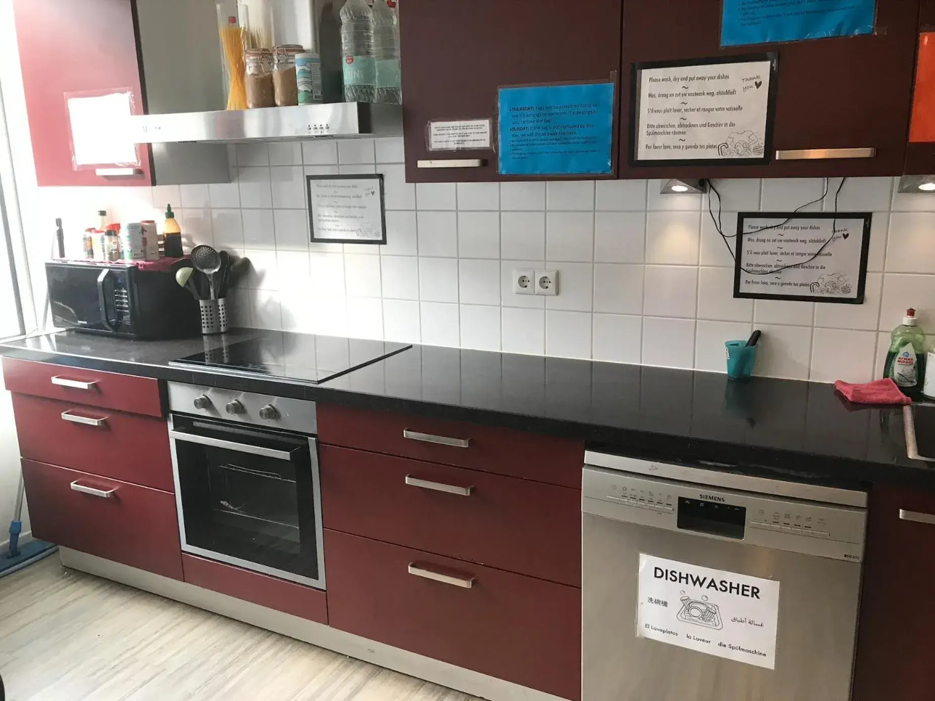kitchen, Kitchen/Kitchenette in Dutchies Hostel