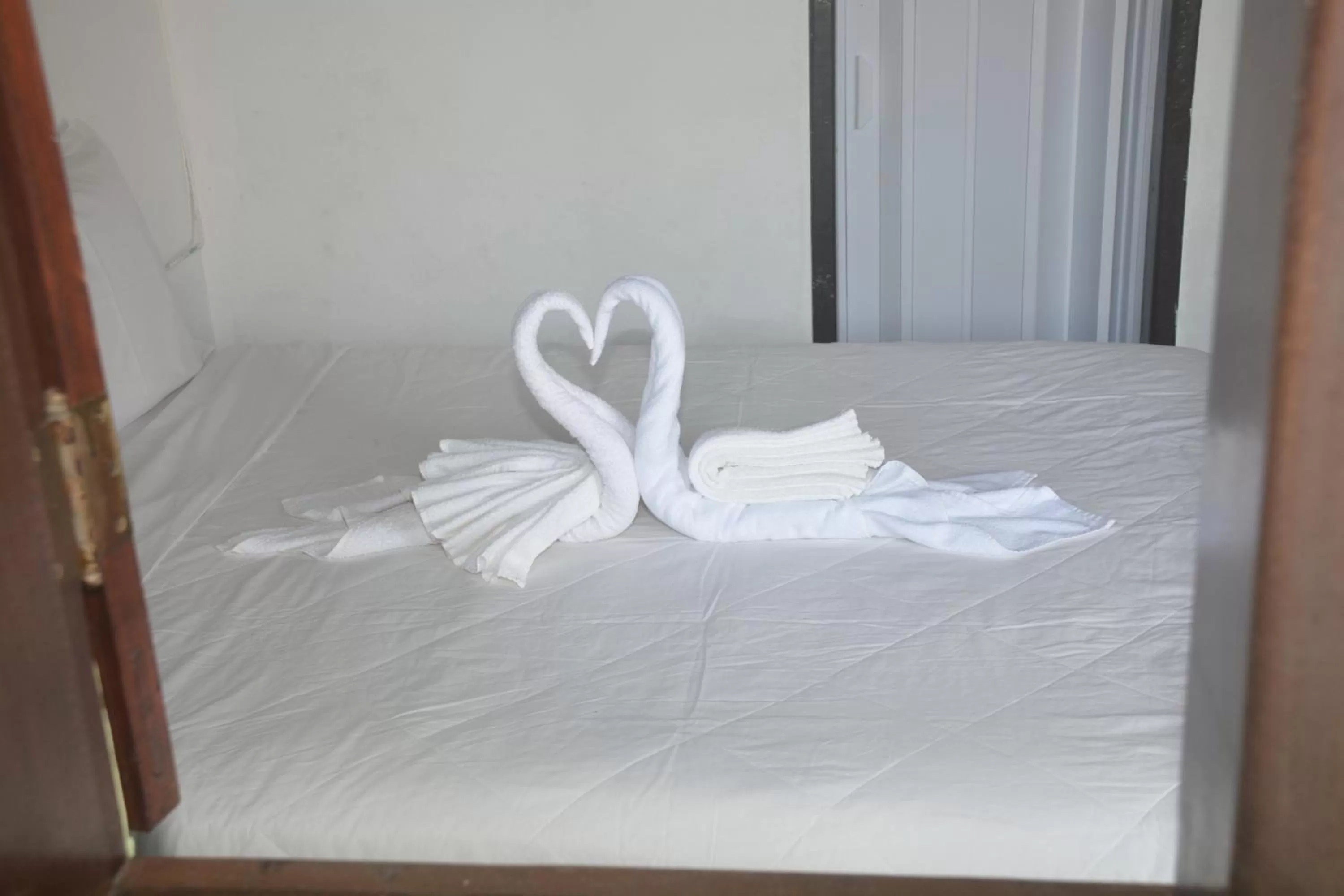 towels, Bed in Pousada Mare Blue