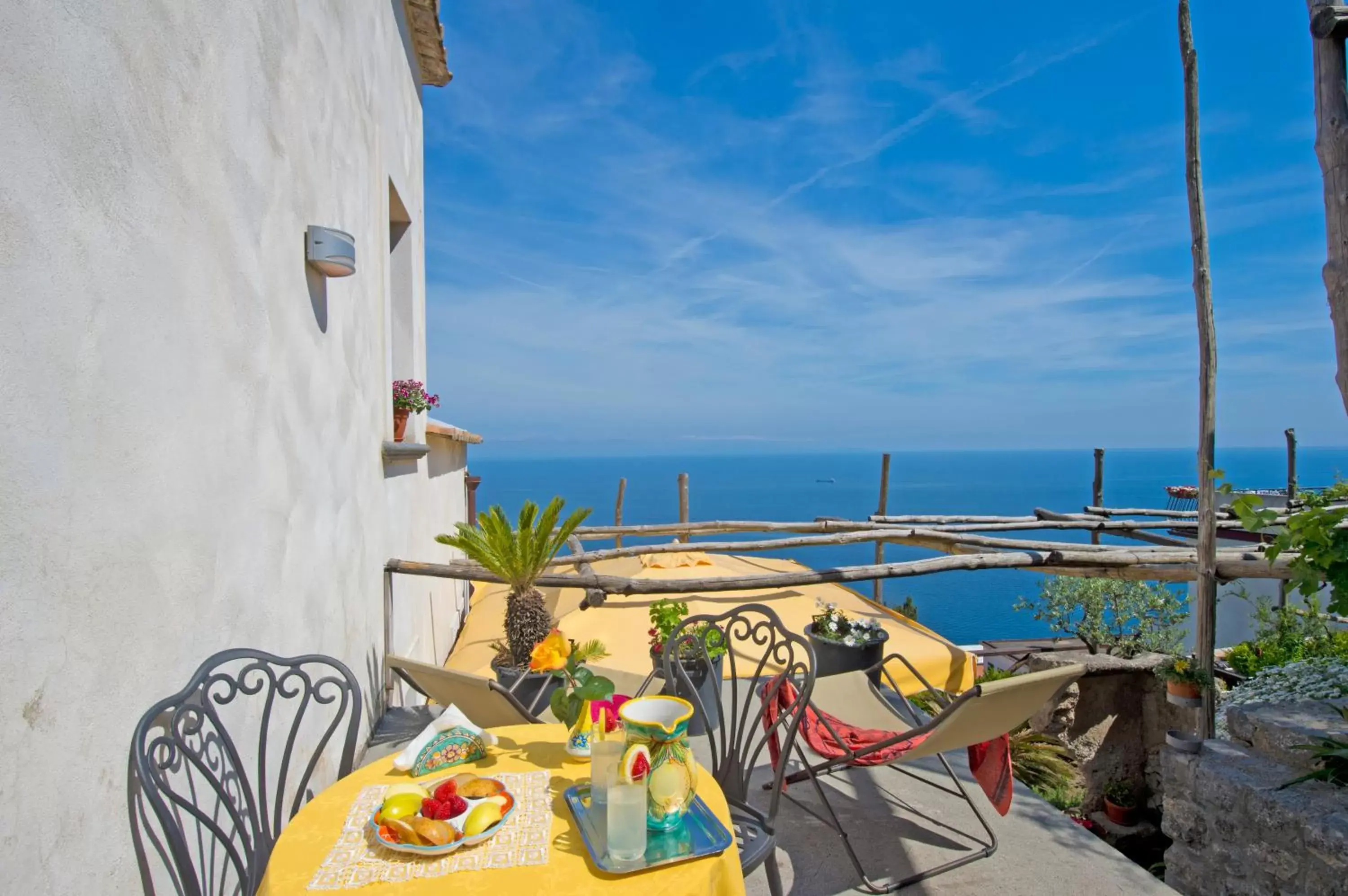 Balcony/Terrace in L'Antico Borgo Dei Limoni