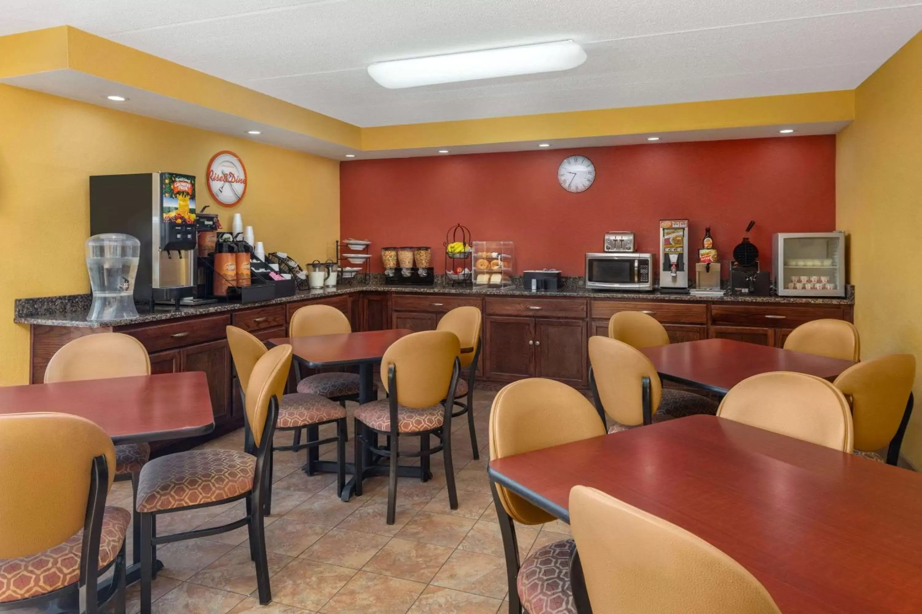 Restaurant/places to eat in Howard Johnson by Wyndham Rock Hill Restaurant/places to eat in Howard Johnson by Wyndham Rock Hill