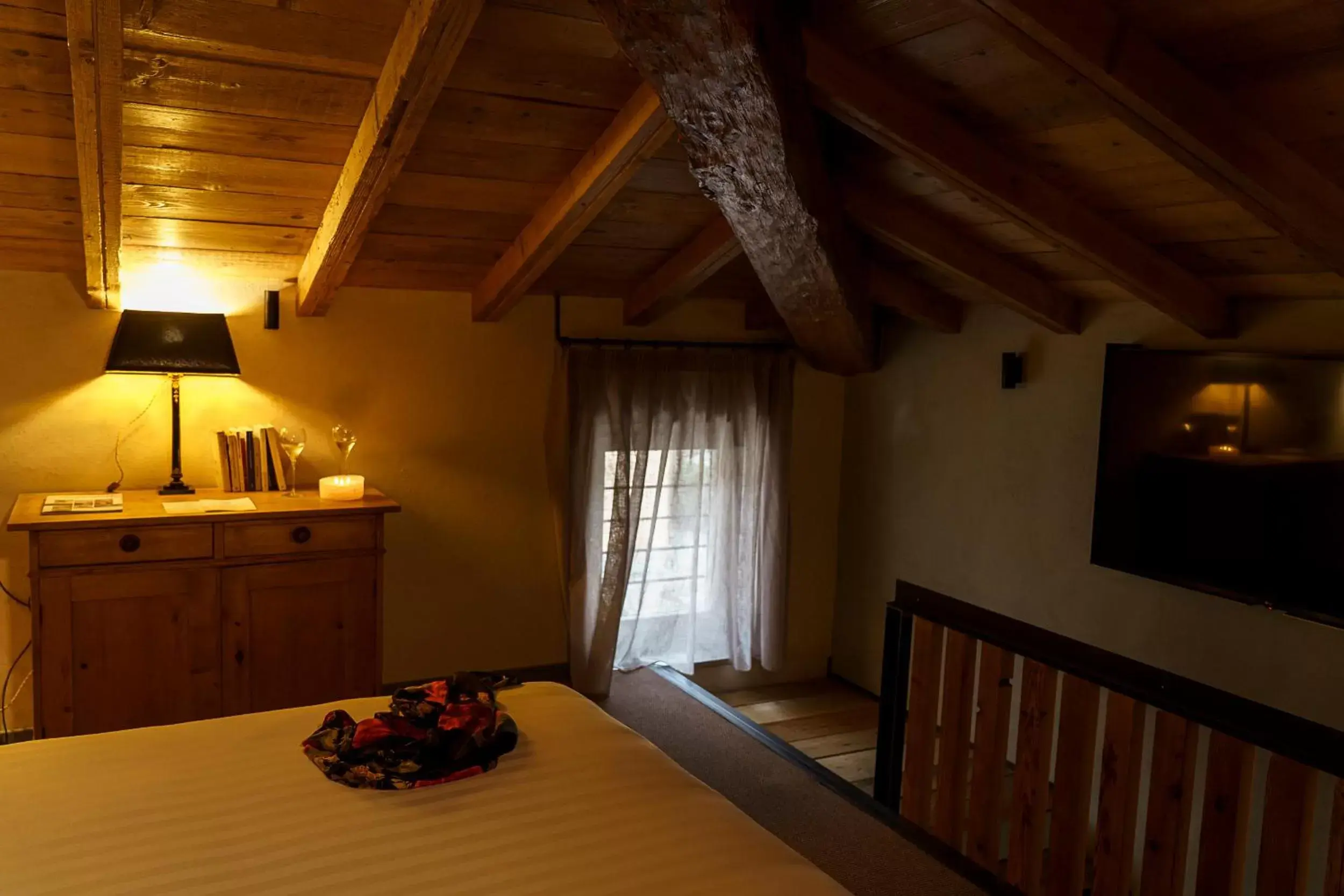 Bedroom, Dining Area in Villa Balis Crema Verona Hills