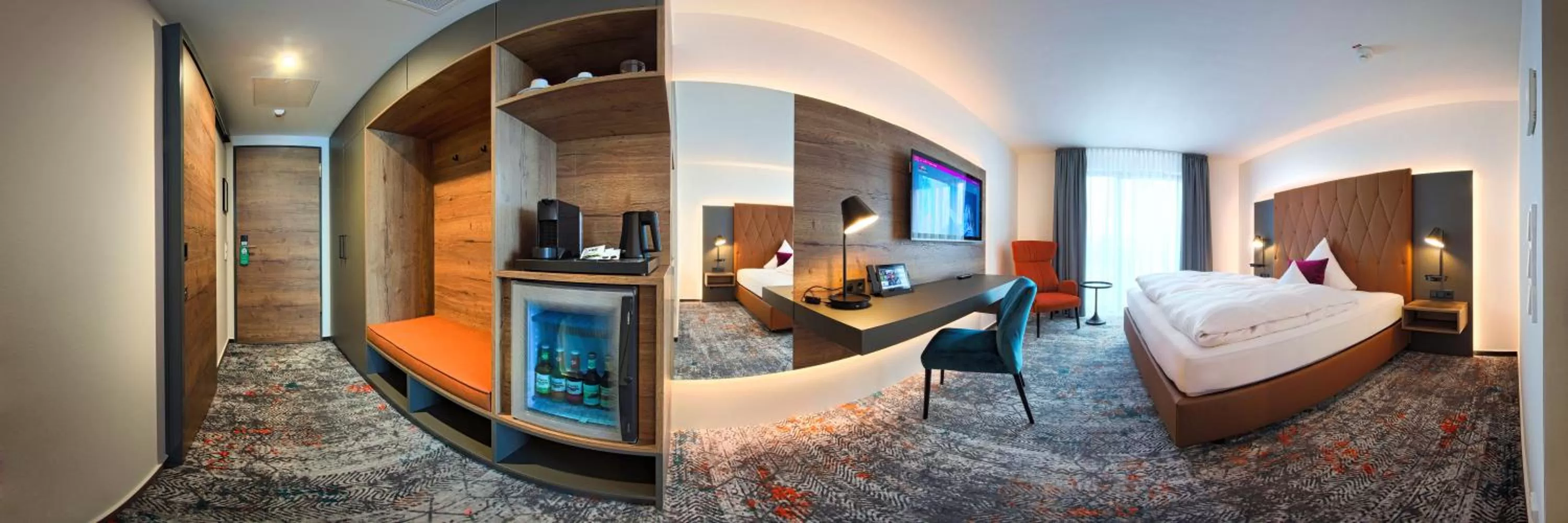 Photo of the whole room, Bed in Emils Hotel