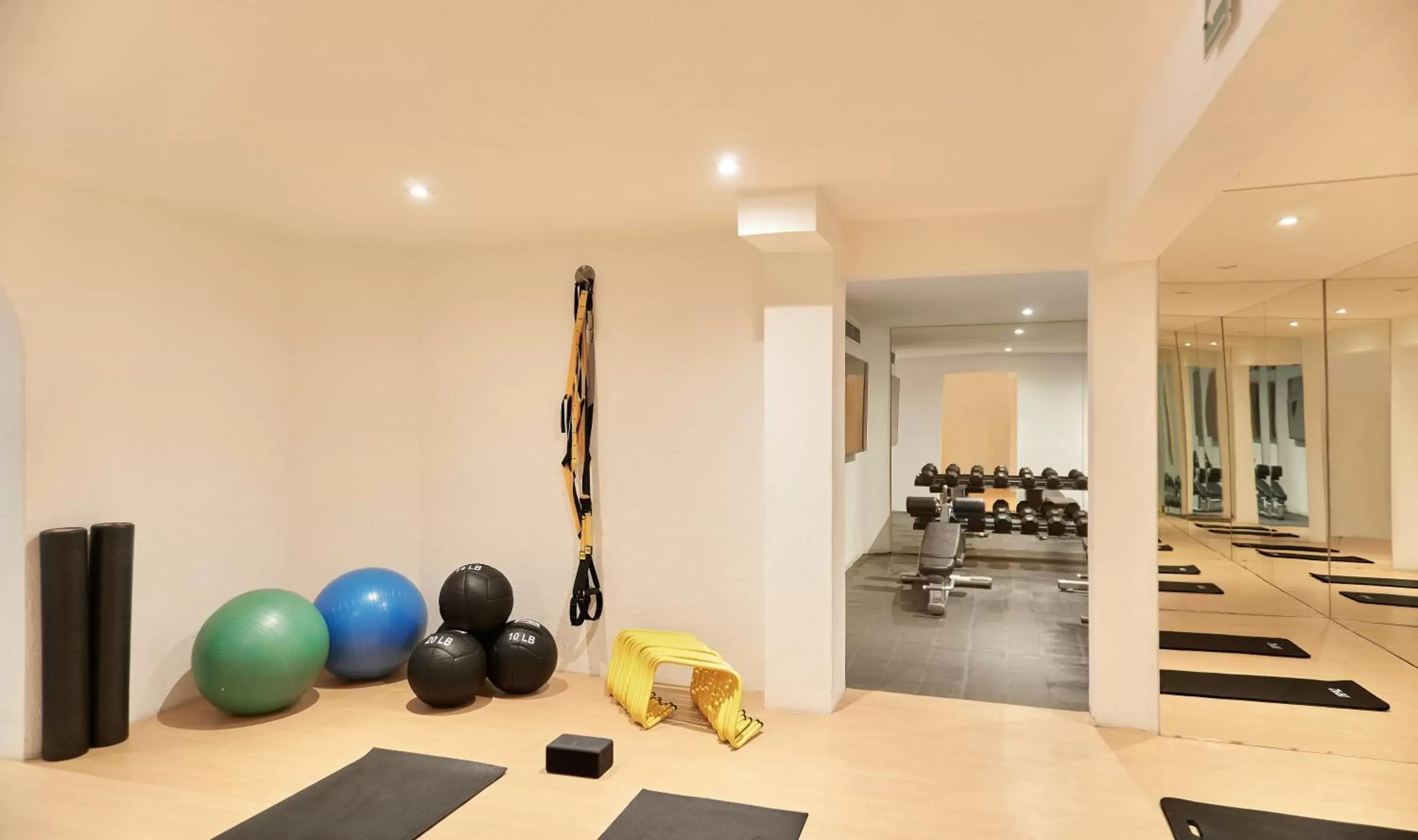 Fitness centre/facilities in Bahia Hotel & Beach House Fitness centre/facilities in Bahia Hotel & Beach House