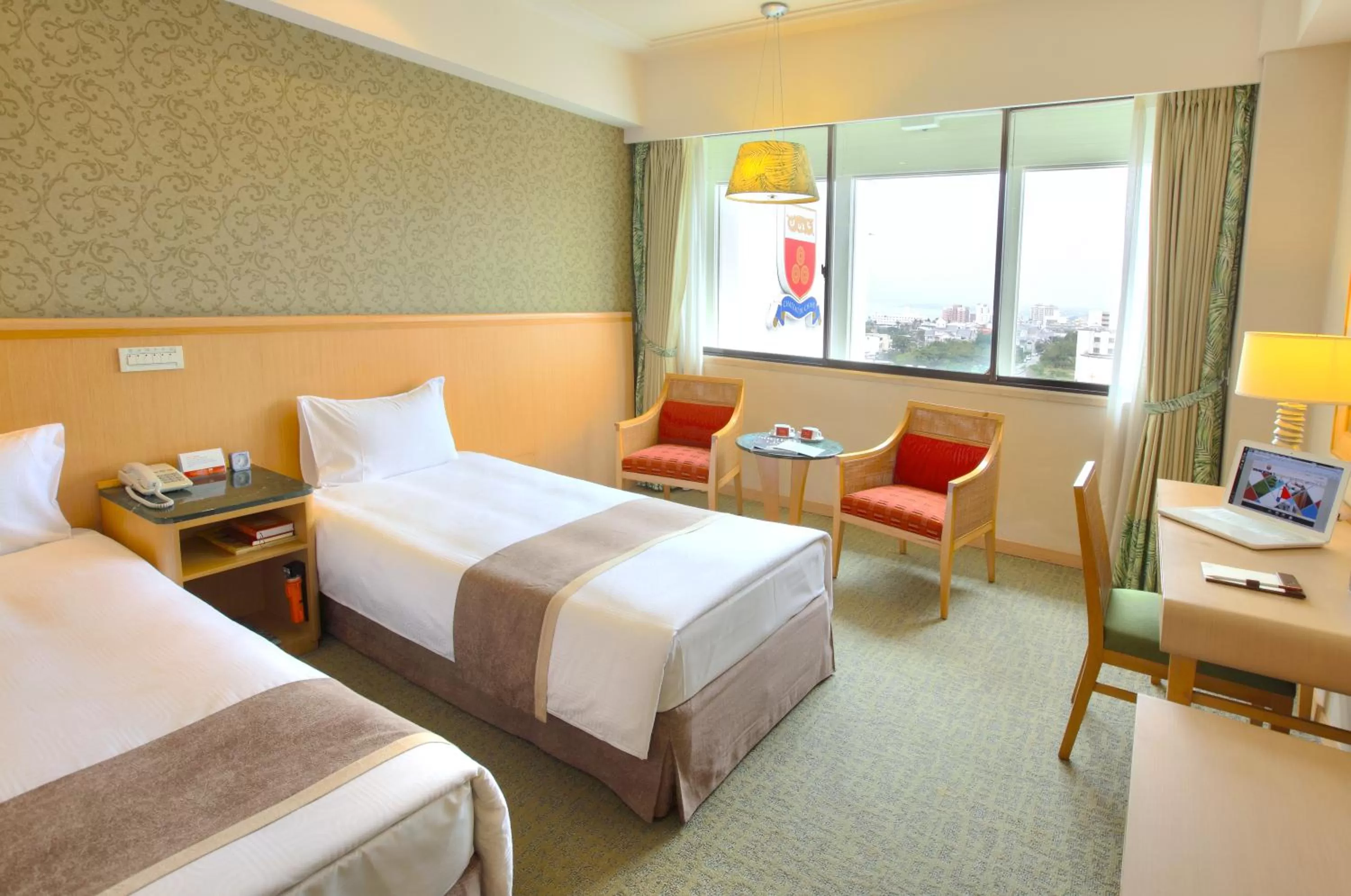 Photo of the whole room, Bed in Chateau de Chine Hotel Hualien