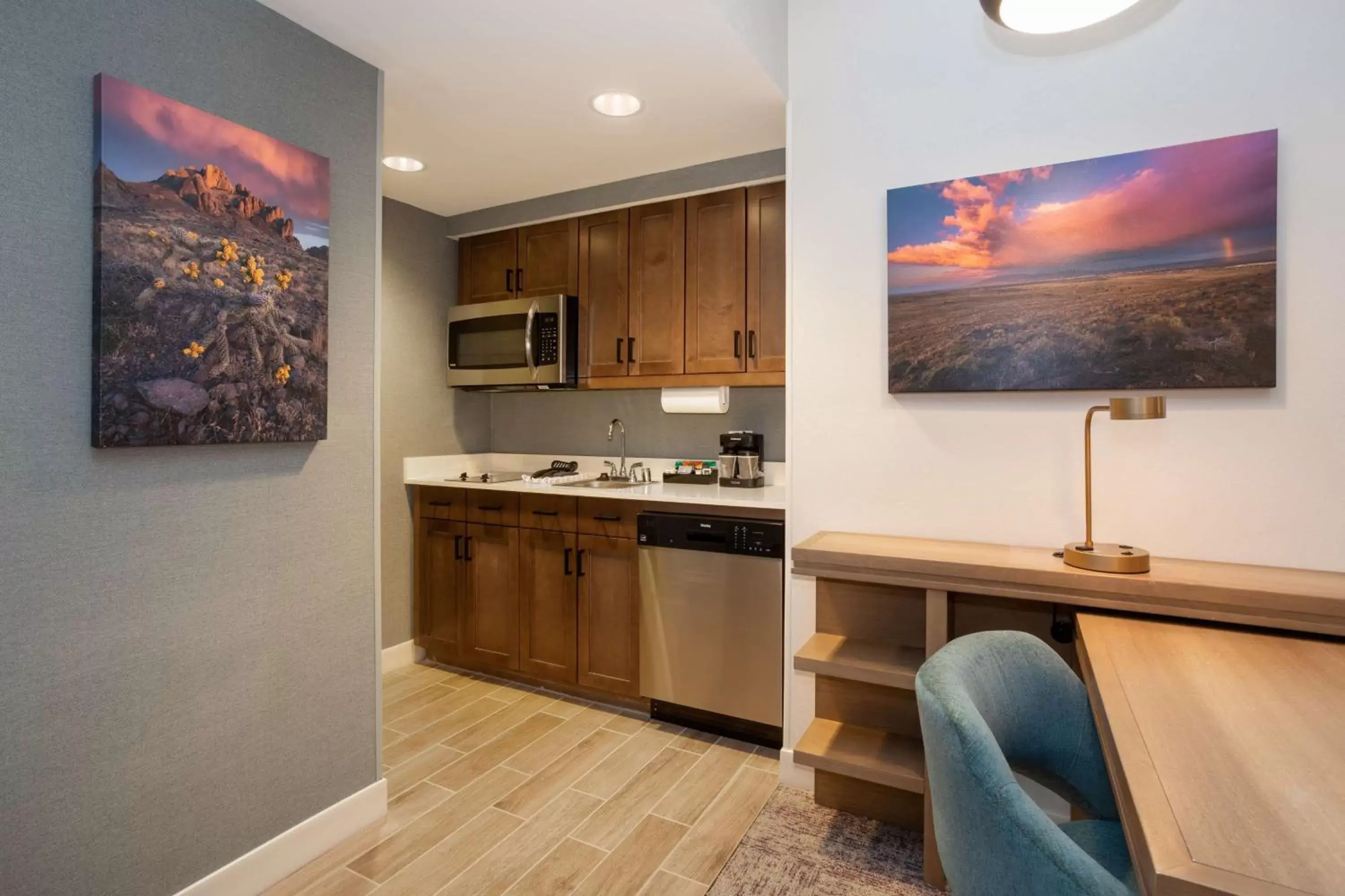 Kitchen or kitchenette, Kitchen/Kitchenette in Homewood Suites By Hilton Albuquerque Downtown