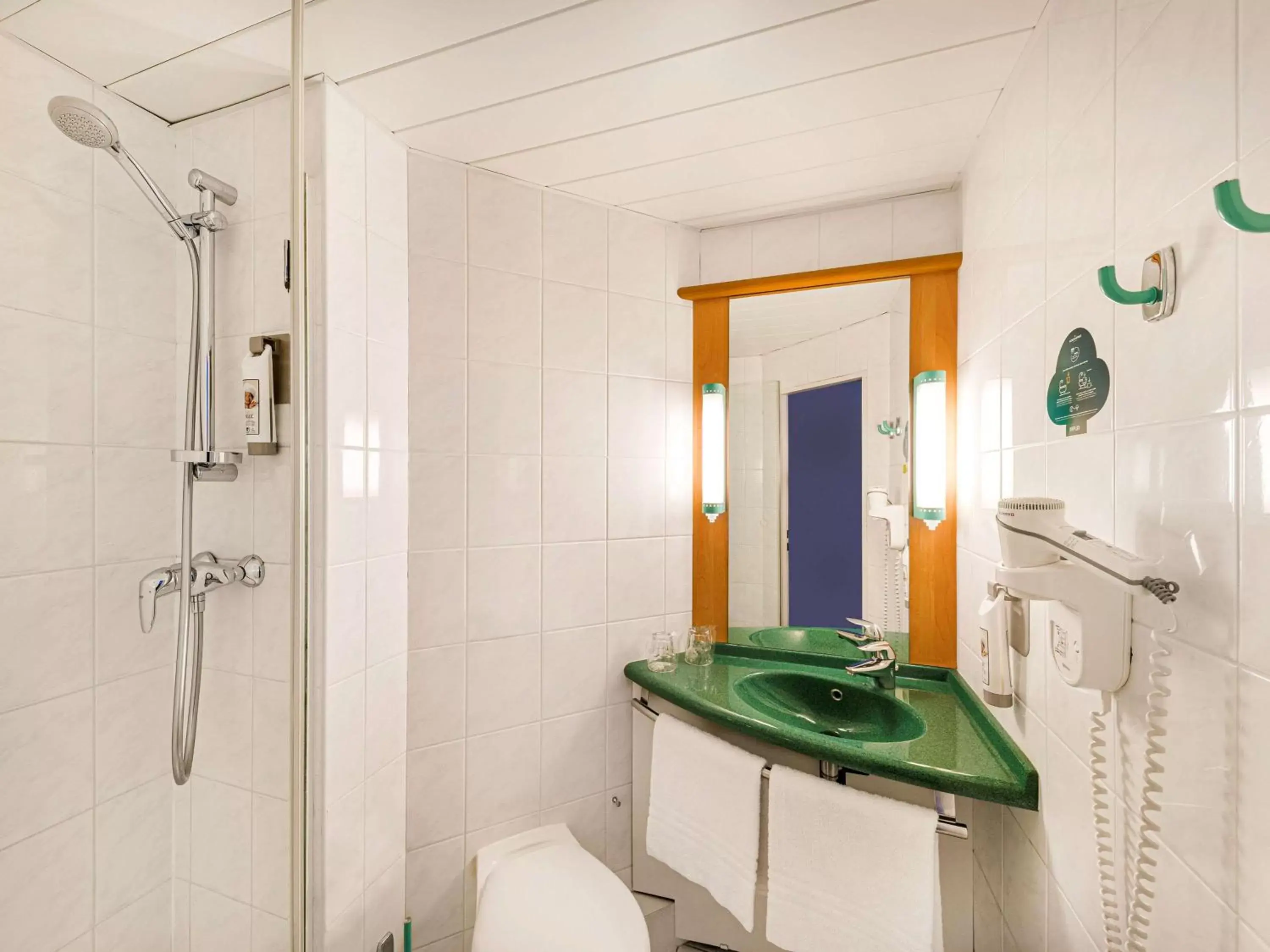 Photo of the whole room, Bathroom in Ibis Praha Mala Strana