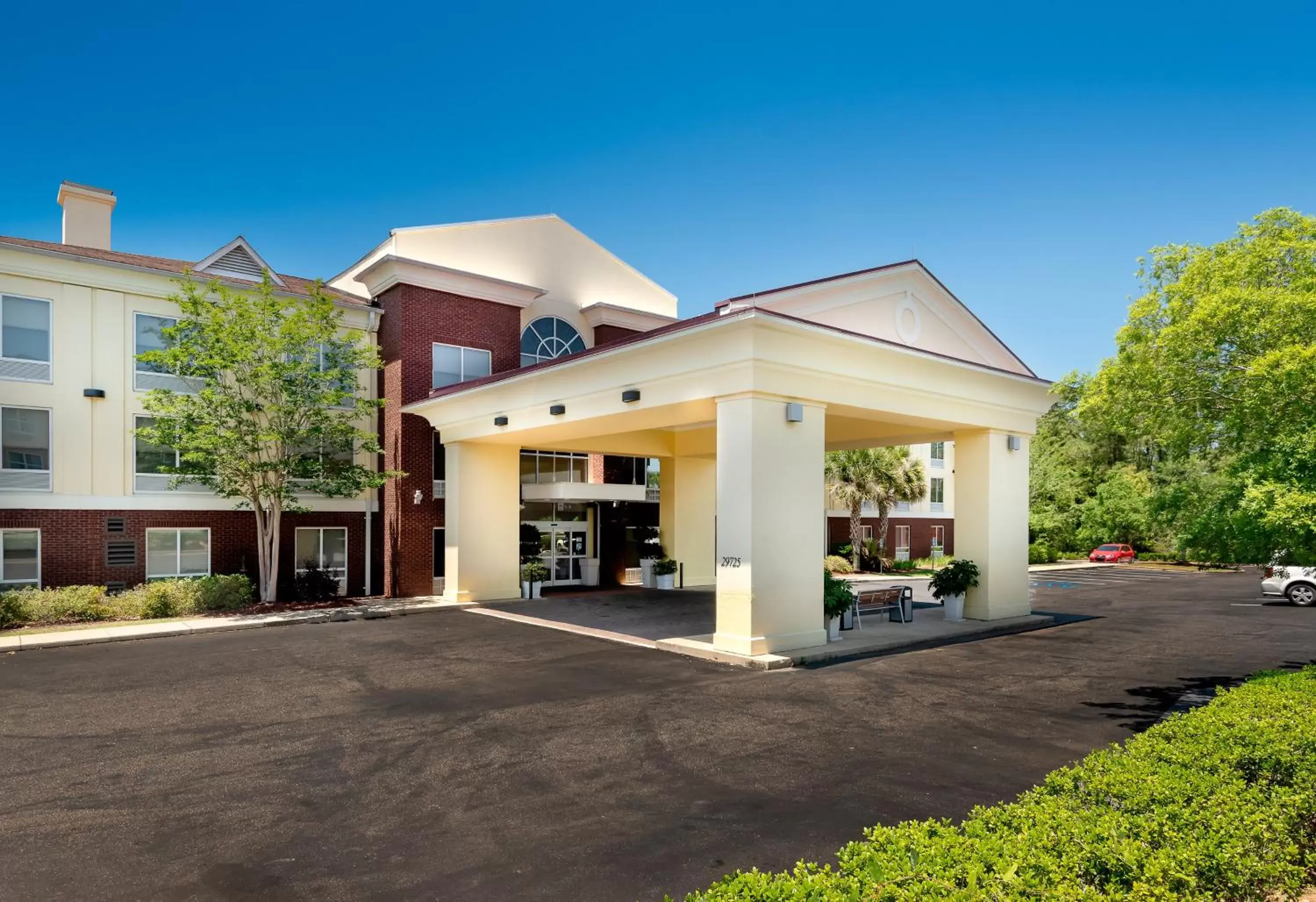Property Building in Holiday Inn Express Daphne-Spanish Fort, an IHG Hotel