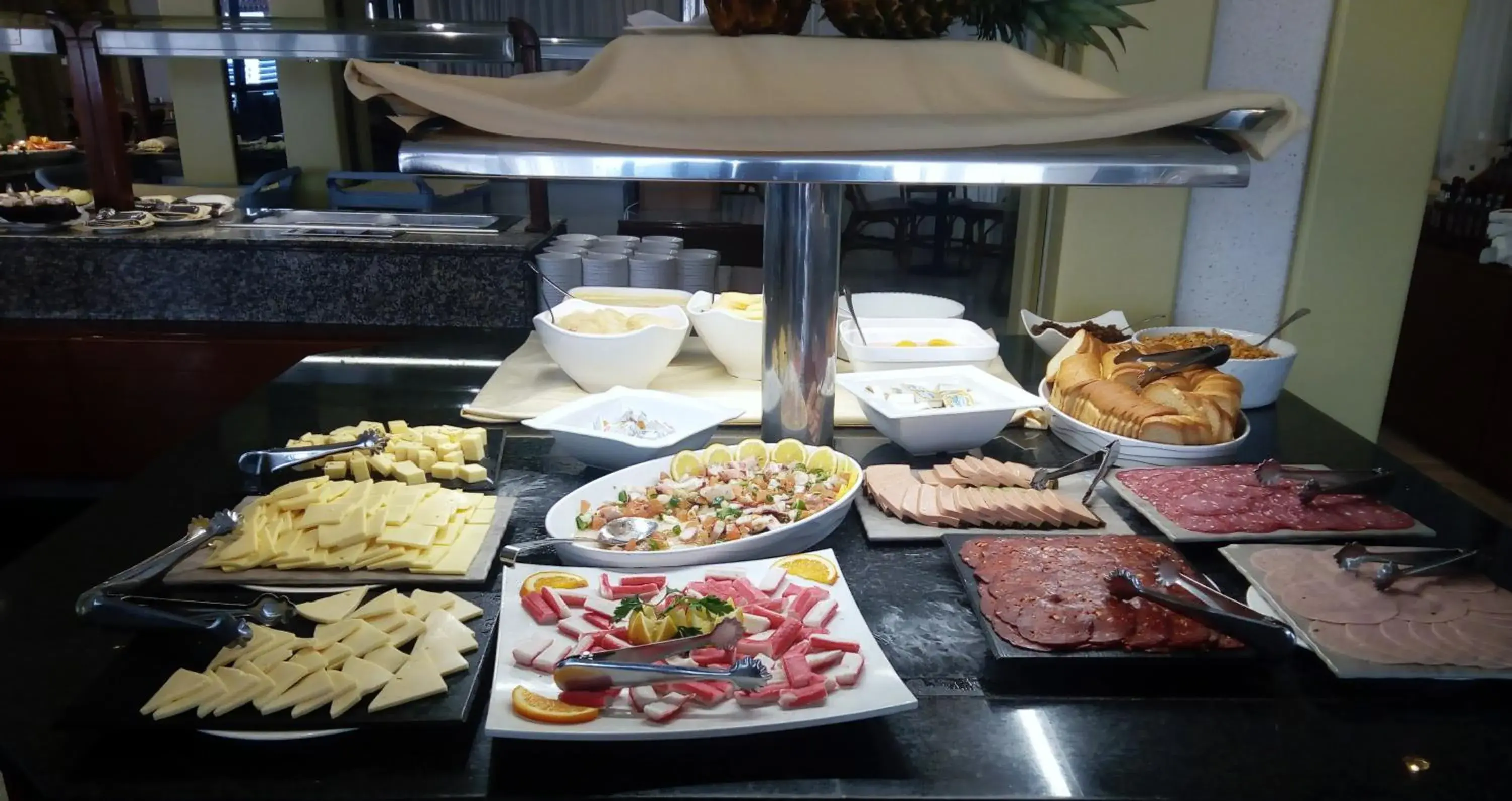 Buffet breakfast in AR Almerimar
