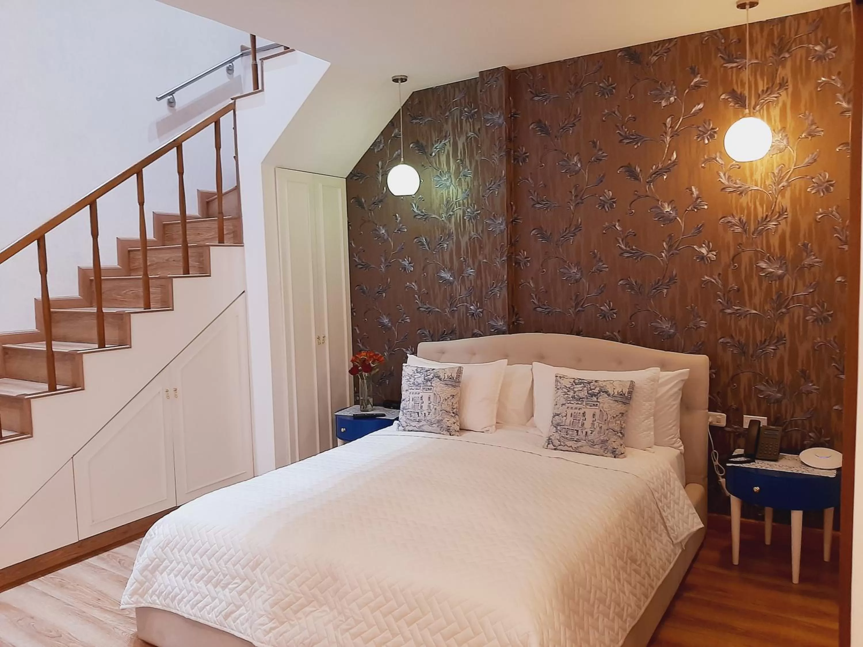 Property building, Bed in Adamas House Hotel Boutique