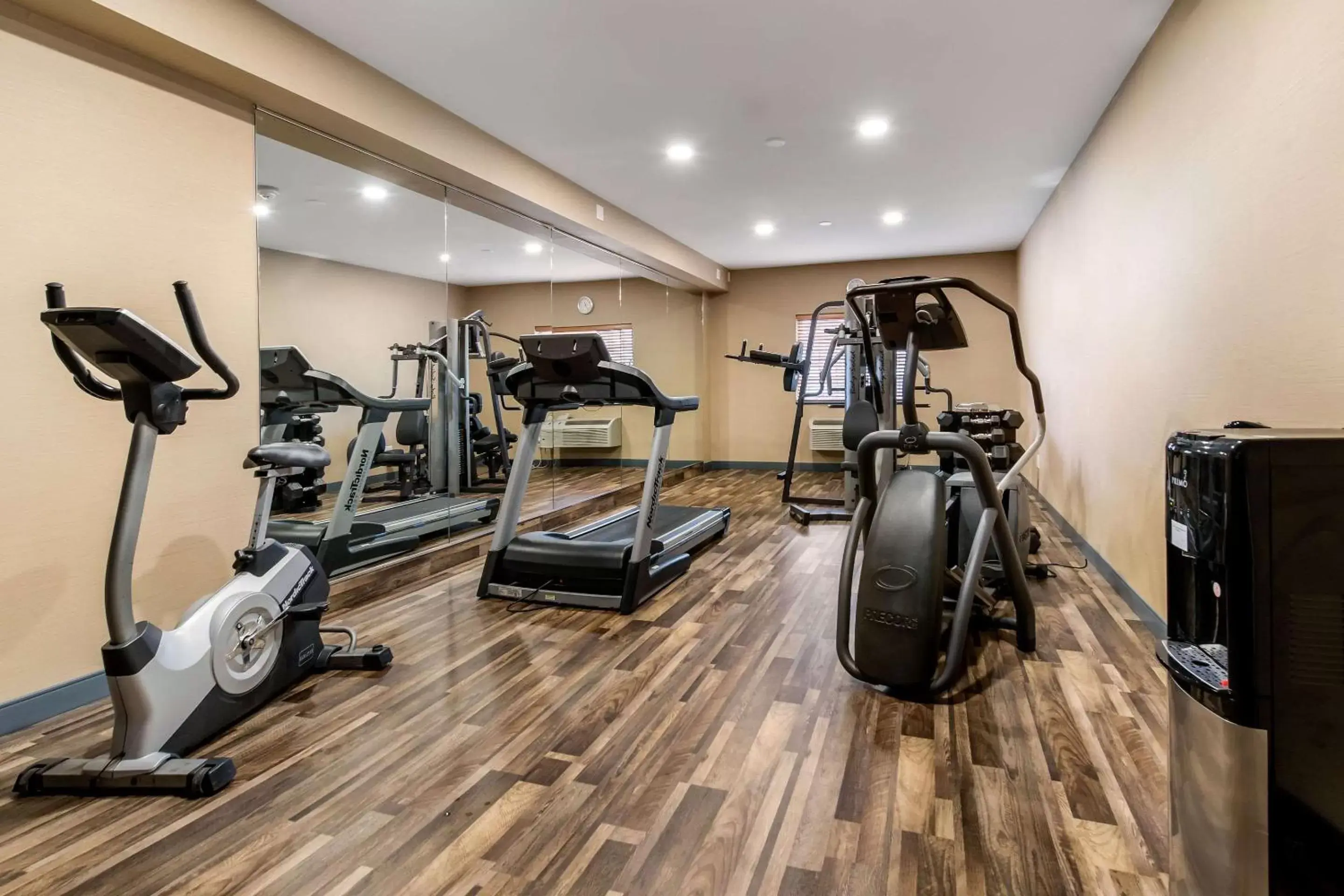 Fitness centre/facilities, Fitness Center/Facilities in Comfort Suites Atlantic City North