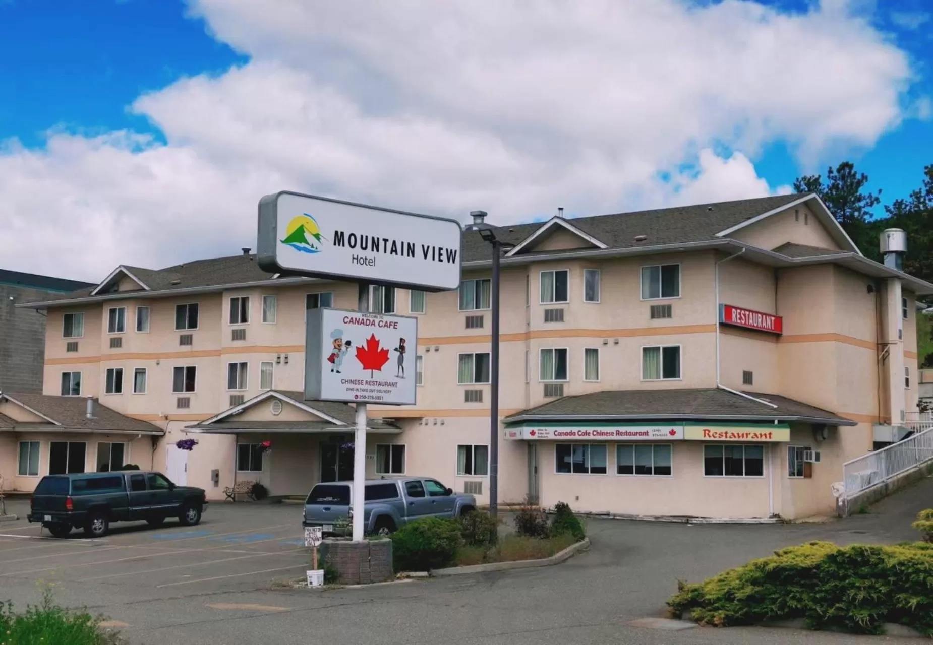 Property building in MountainView Hotel Merritt
