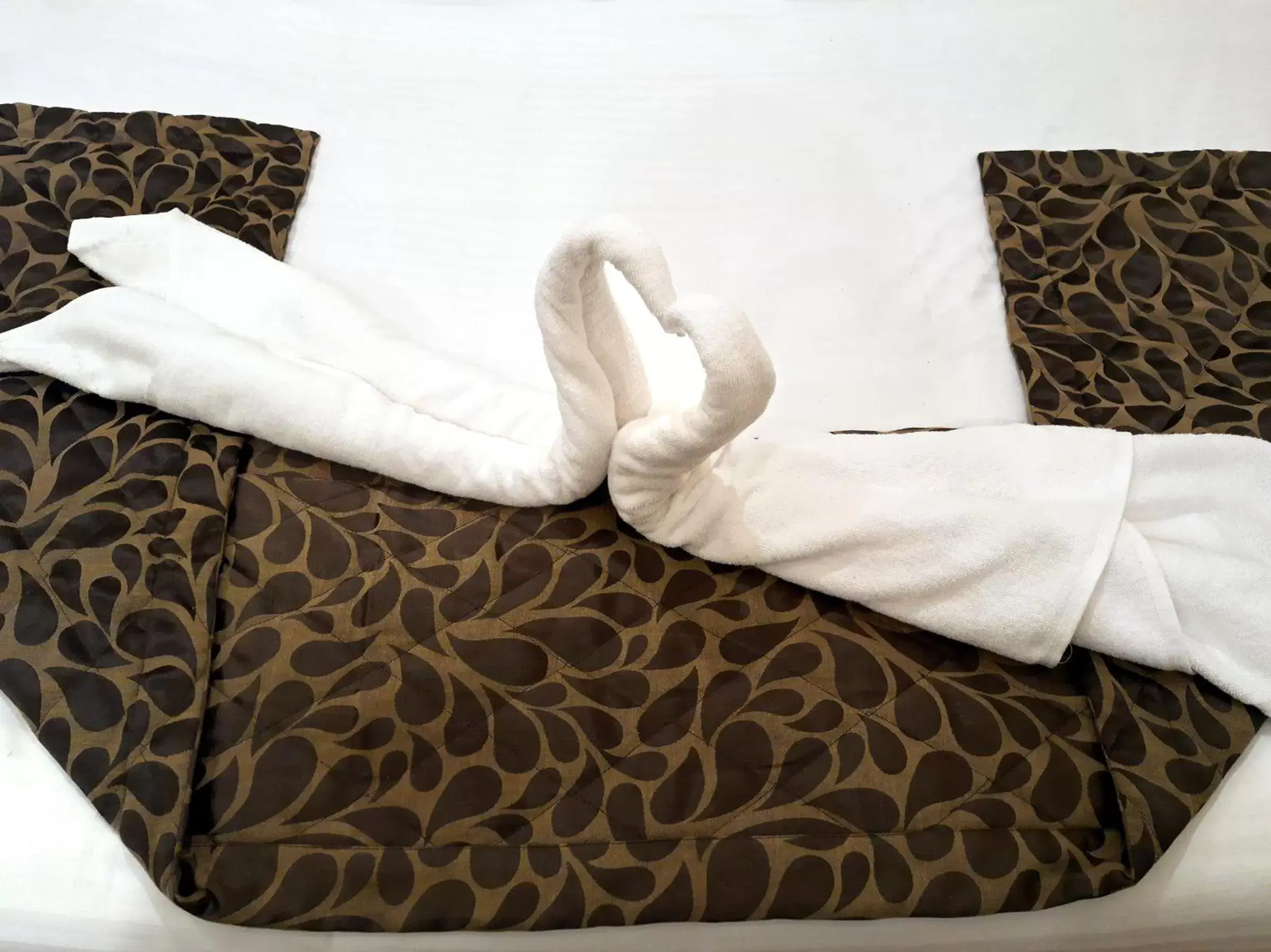 Bed in GRAND KODAI SR INN Bed in GRAND KODAI SR INN