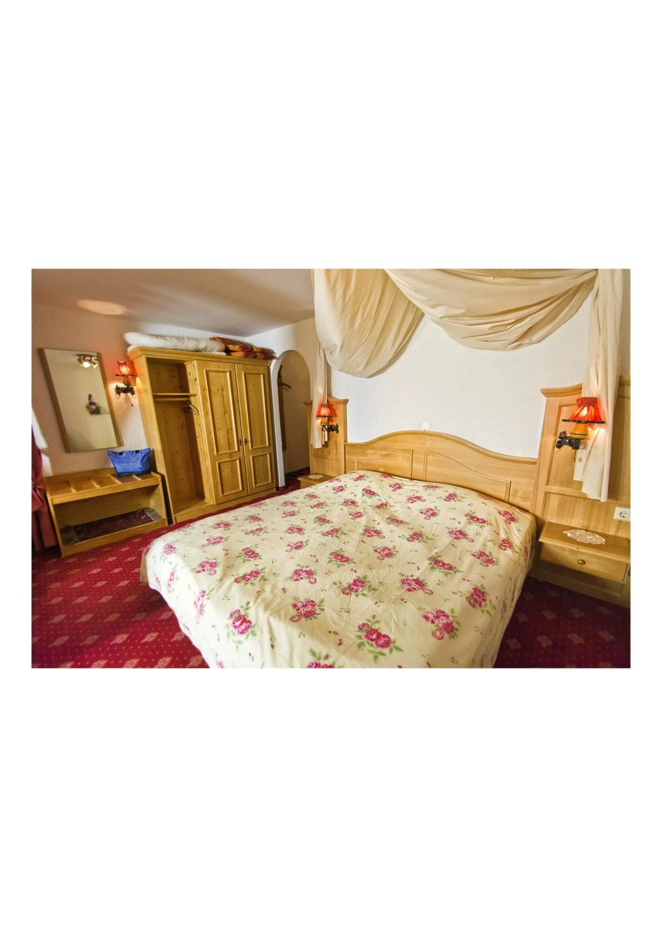 Photo of the whole room, Bed in Öko-Landhotel Basler Hof