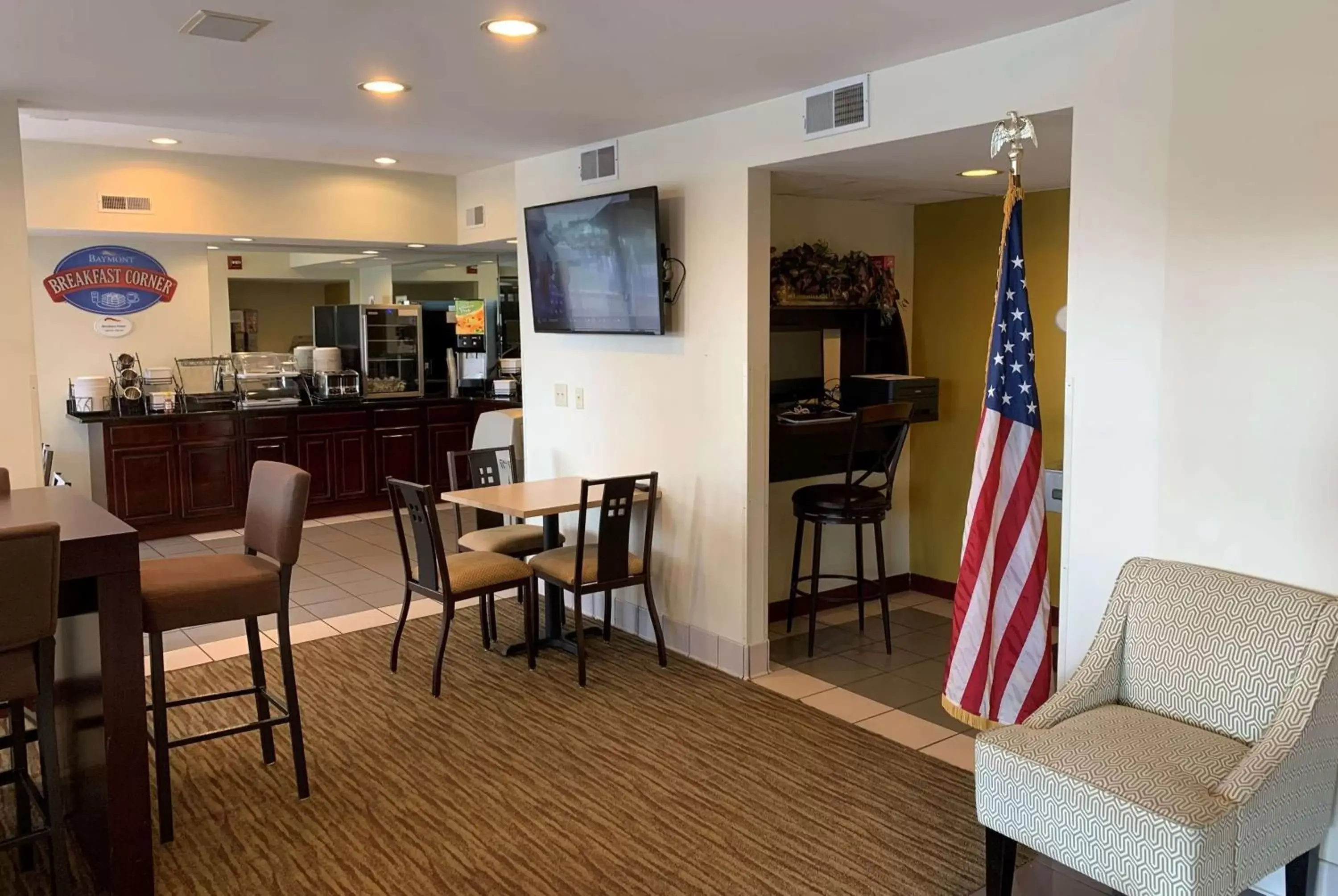 Restaurant/places to eat in Baymont by Wyndham Cave City Restaurant/places to eat in Baymont by Wyndham Cave City