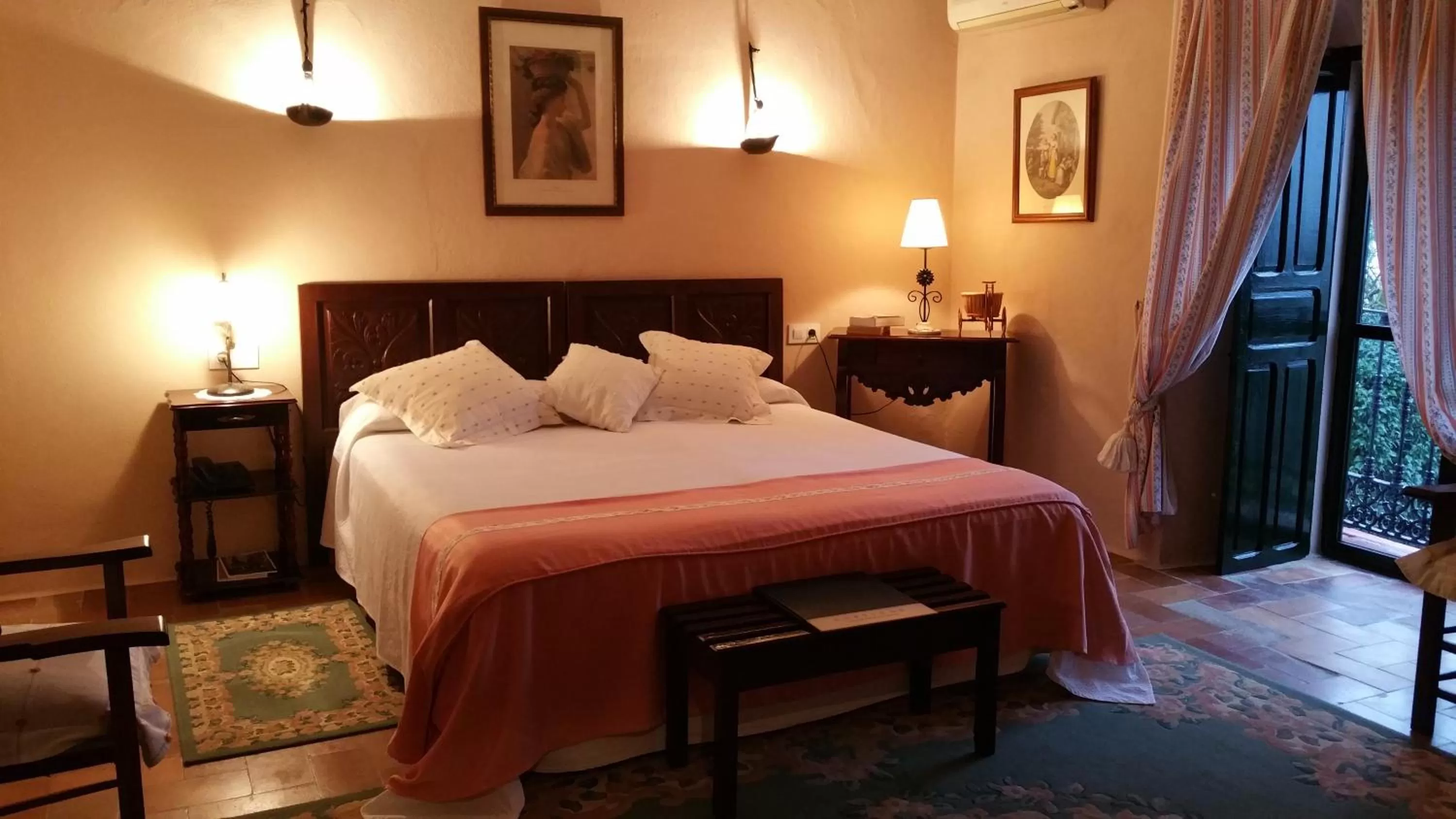 Bed in Hacienda El Santiscal Adults Only