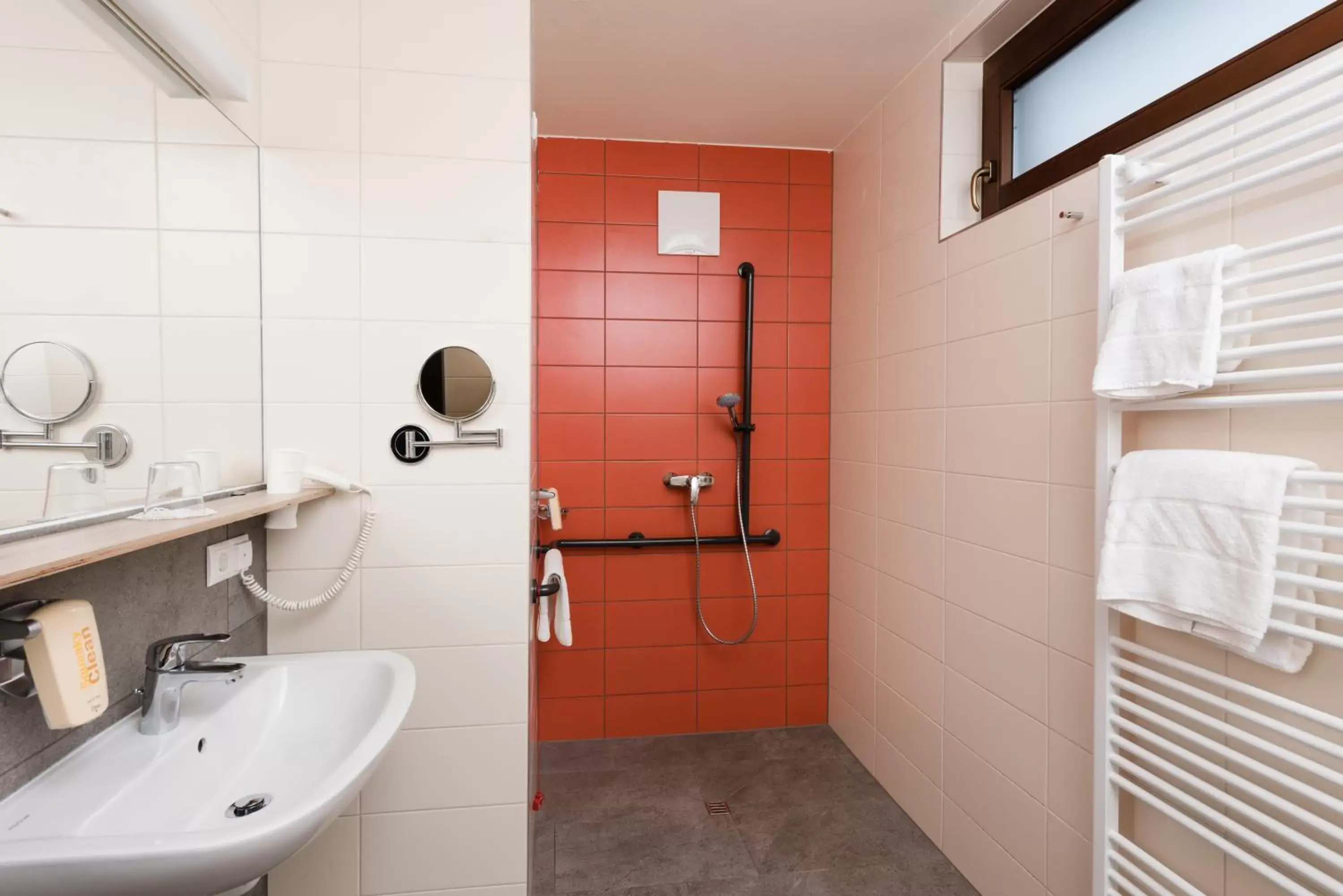 Photo of the whole room, Bathroom in JUFA Hotel Graz Süd
