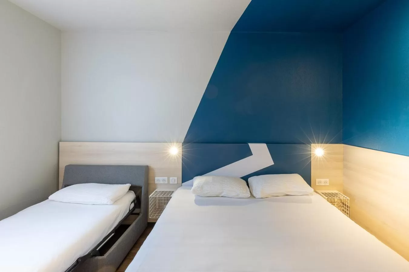 Bedroom, Bed in ibis Budget Millau Viaduc