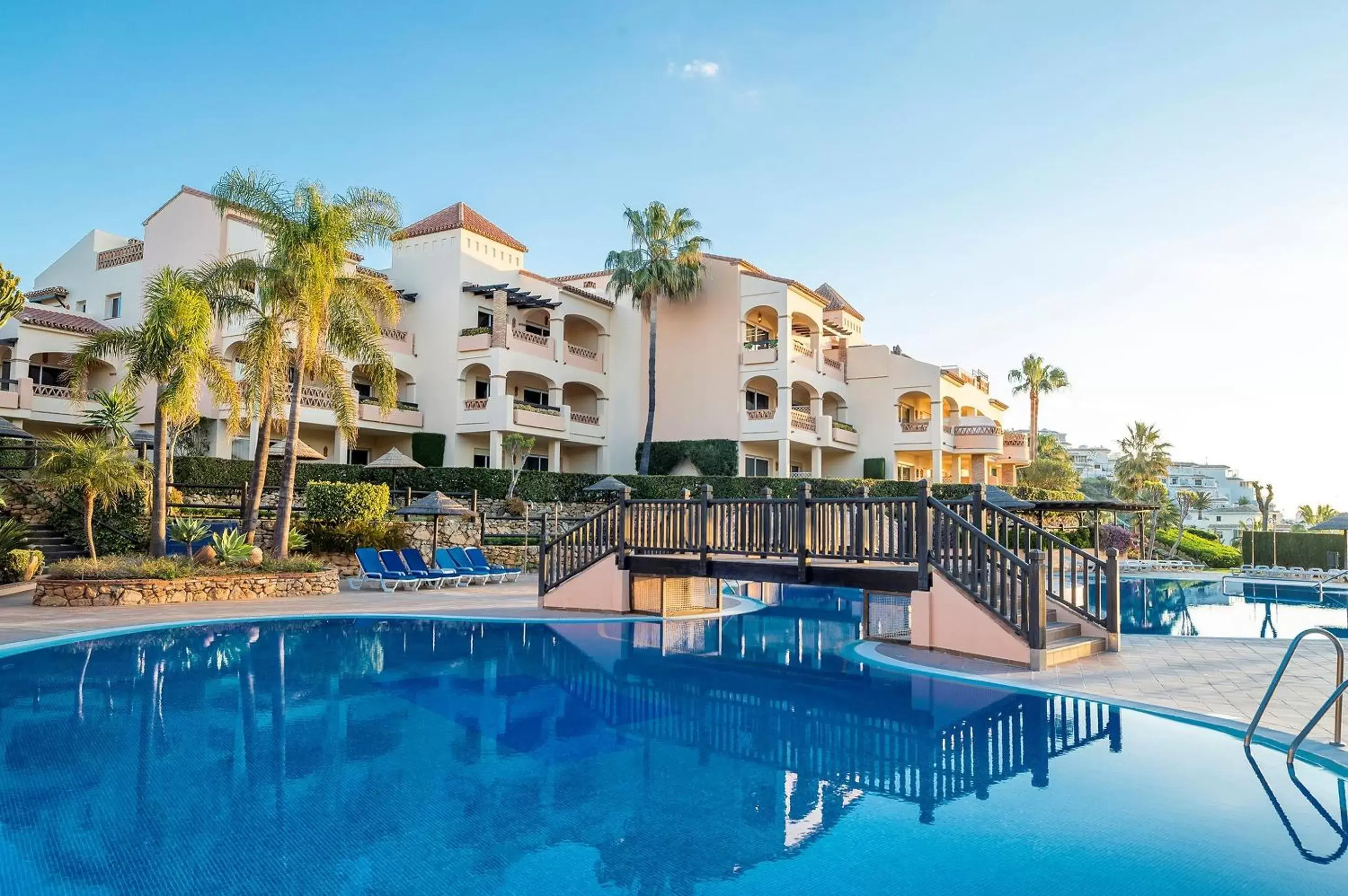 Swimming pool, Property Building in Wyndham Grand Residences Costa del Sol
