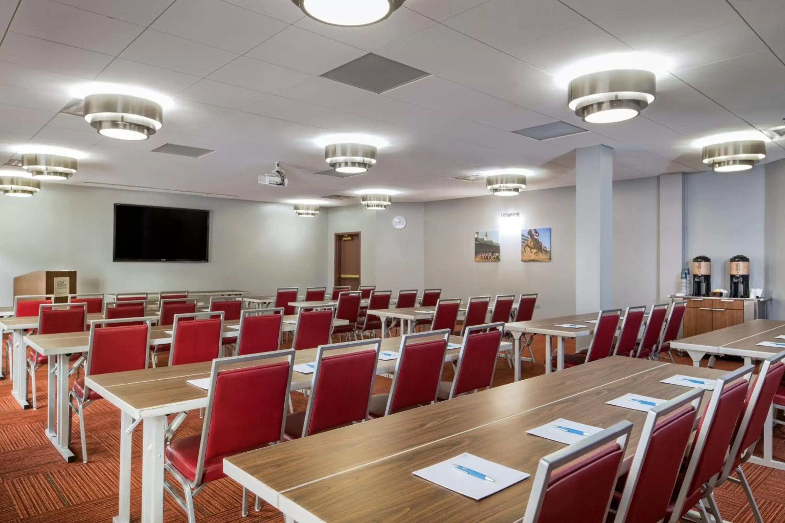 Meeting/conference room in Four Points by Sheraton Louisville Airport