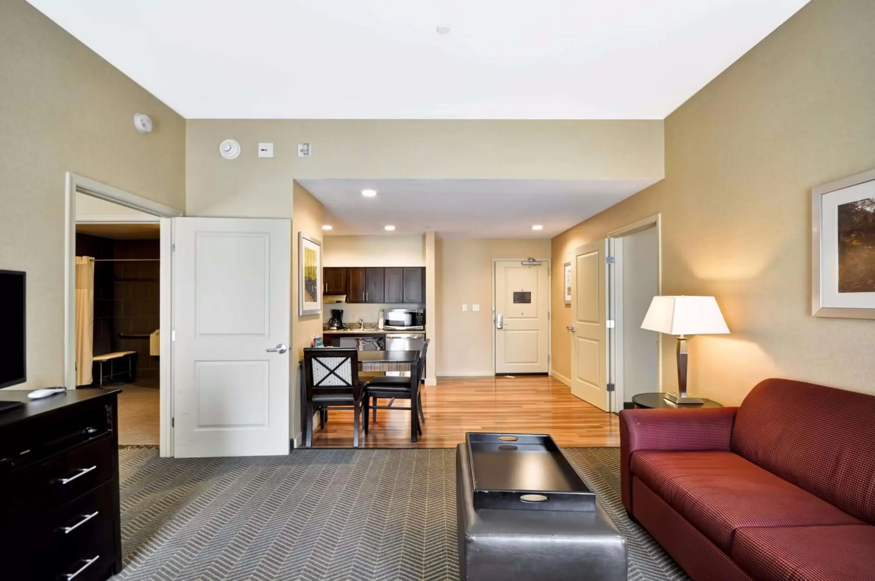 Living room, Seating Area in Homewood Suites by Hilton Hartford / Southington CT