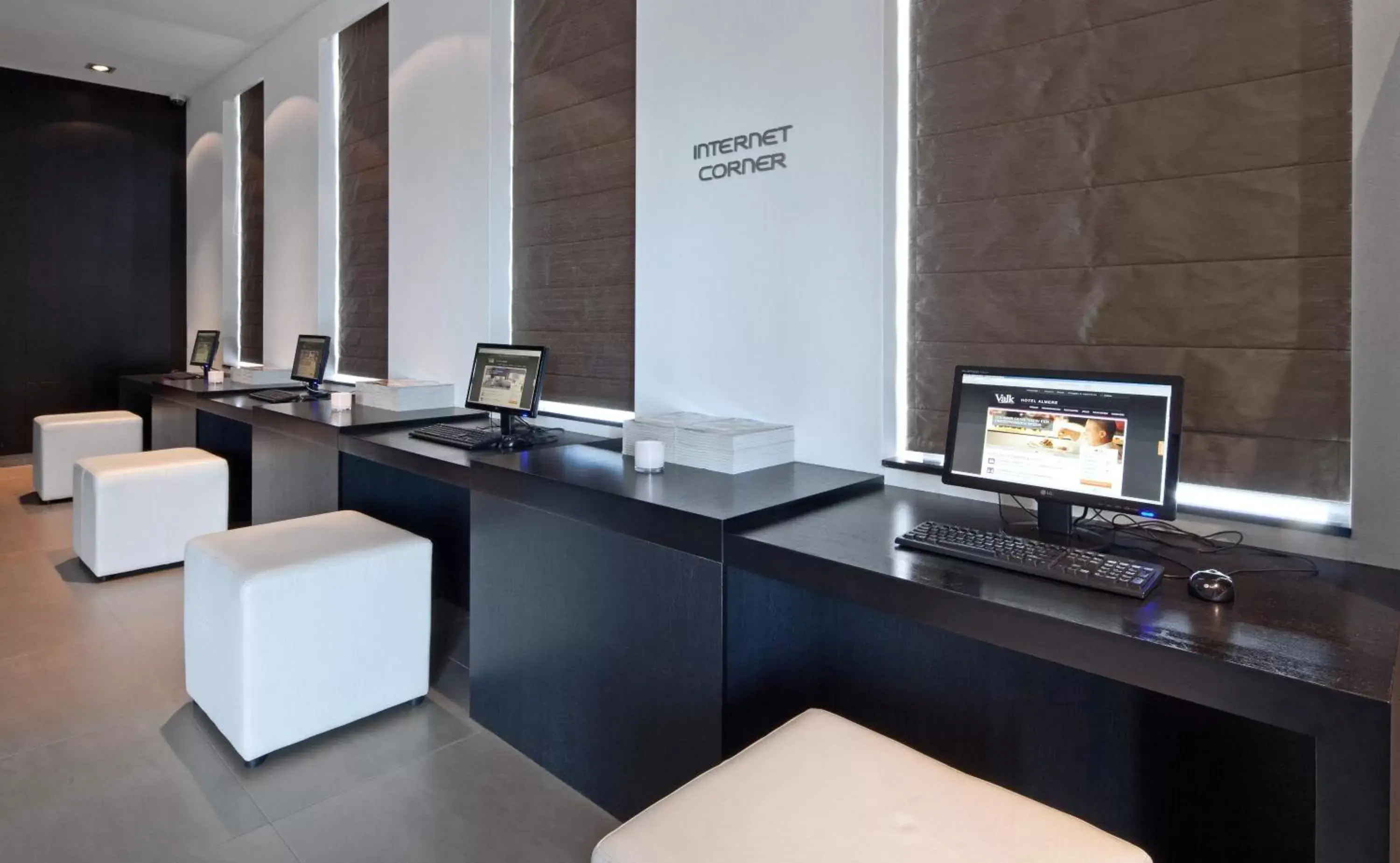 Business facilities in Van Der Valk Hotel Almere