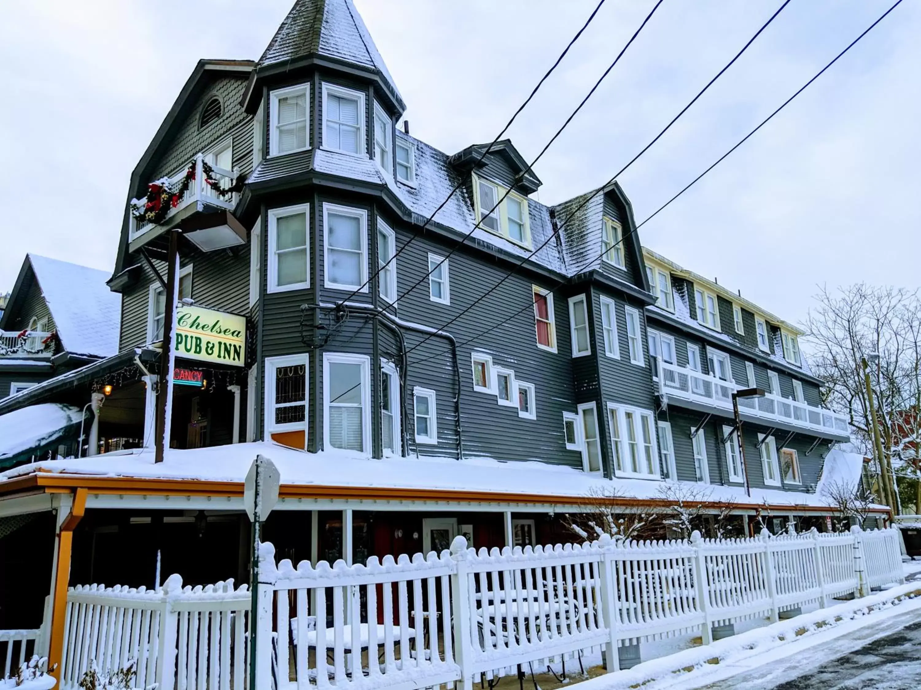 Property Building in Chelsea Pub and Inn