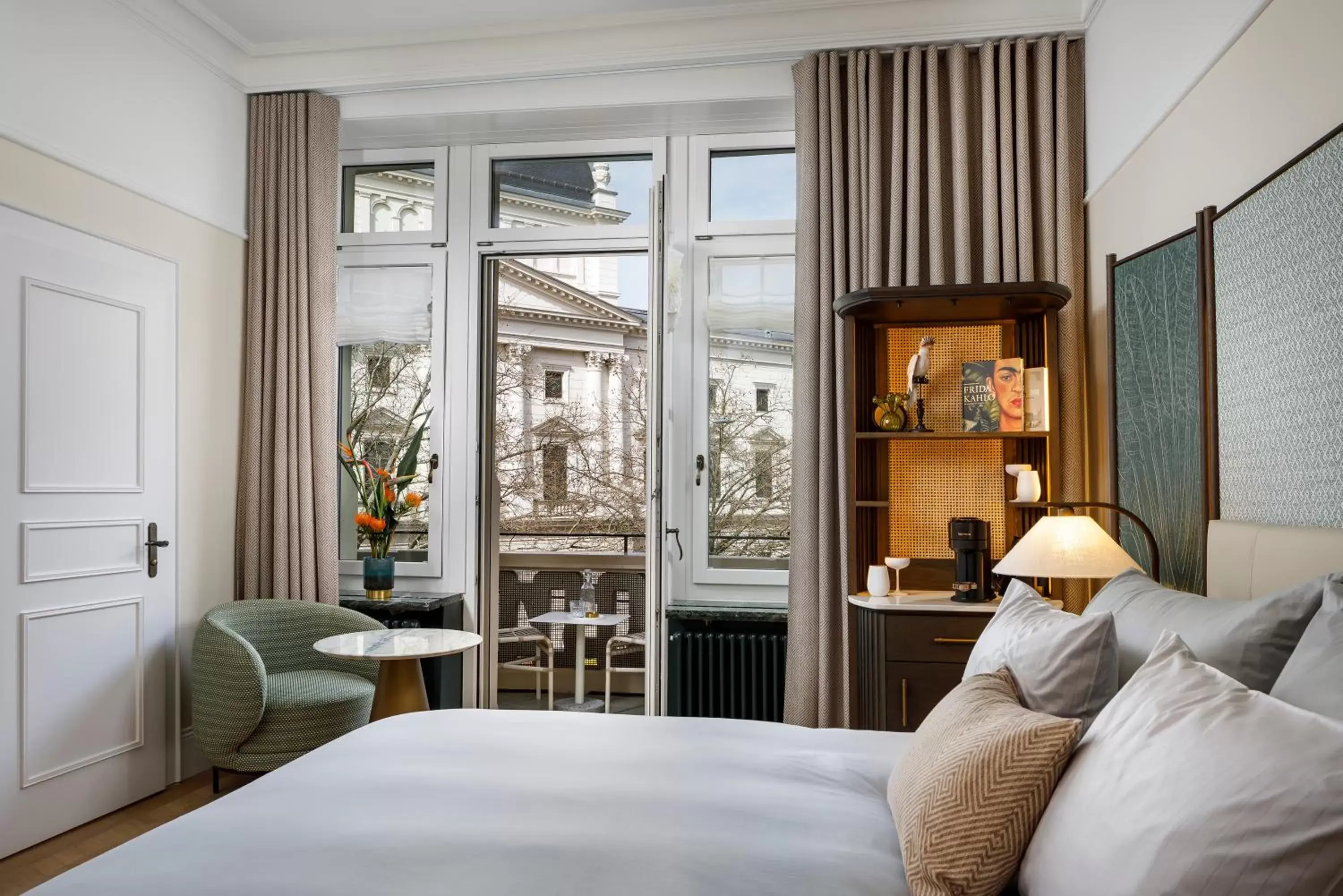 Bedroom, Bed in Small Luxury Hotel Ambassador Zurich