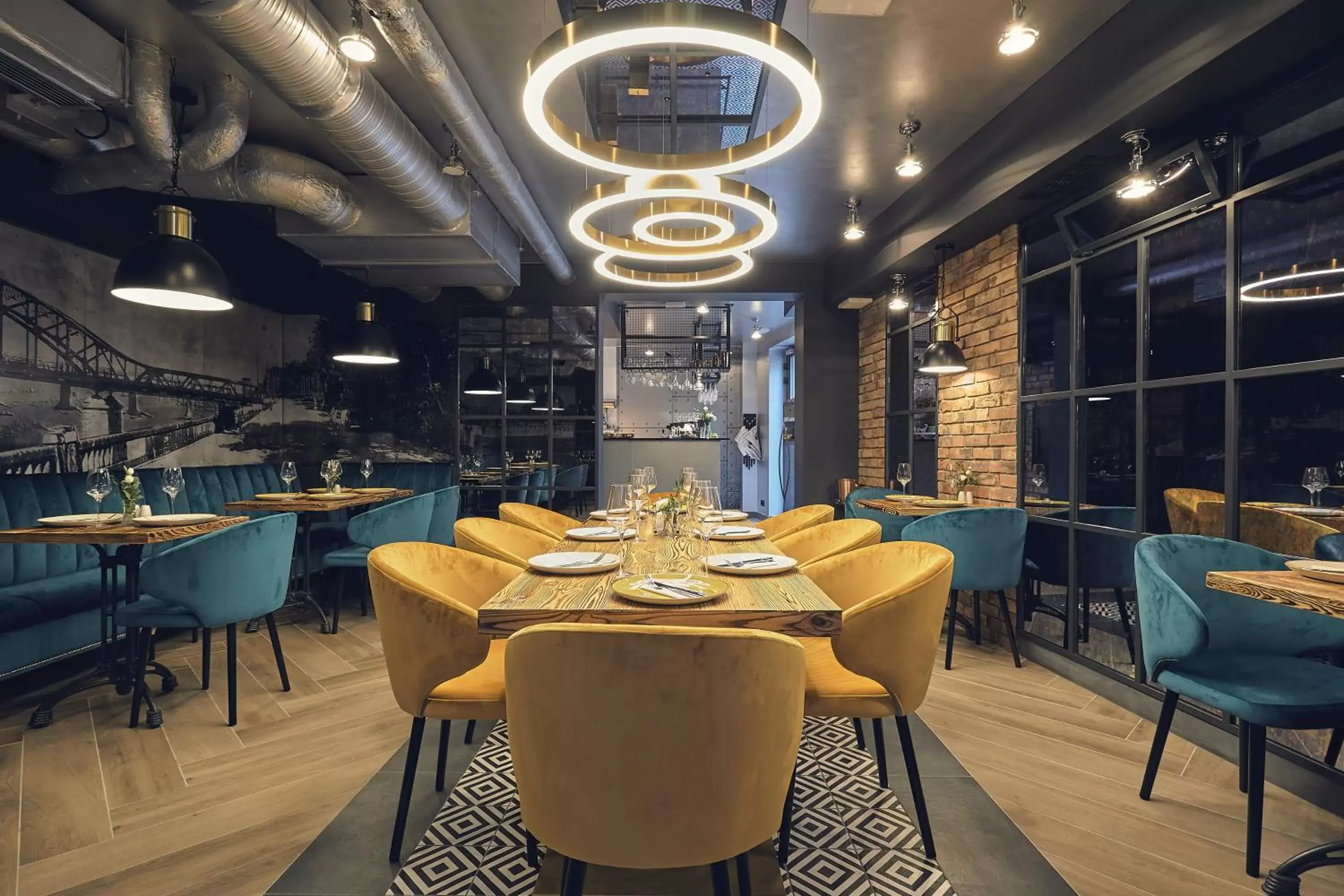 Restaurant/places to eat in The Bridge Suites Hotel Restaurant/places to eat in The Bridge Suites Hotel