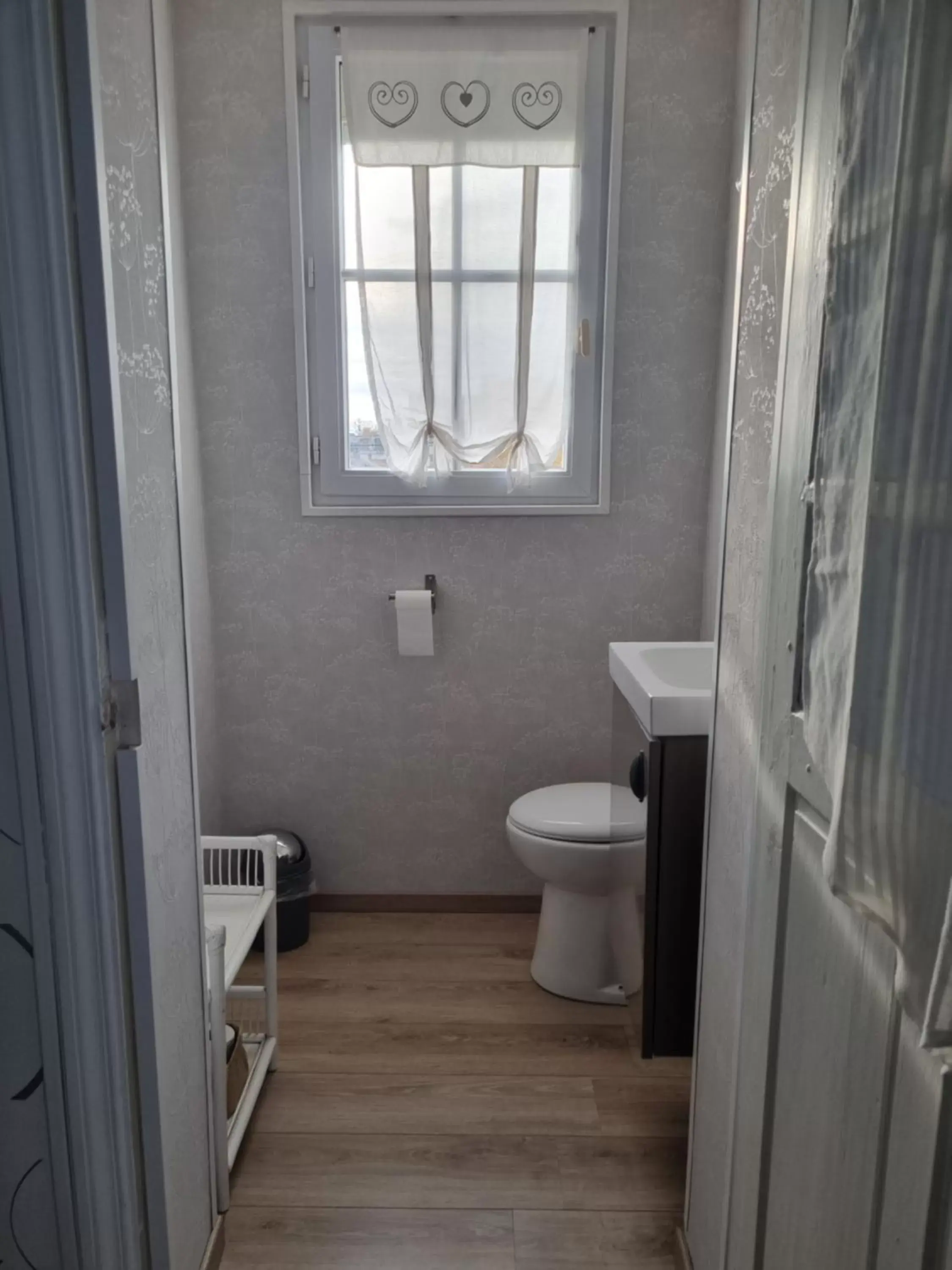 Toilet, Bathroom in La Maison de Vénus