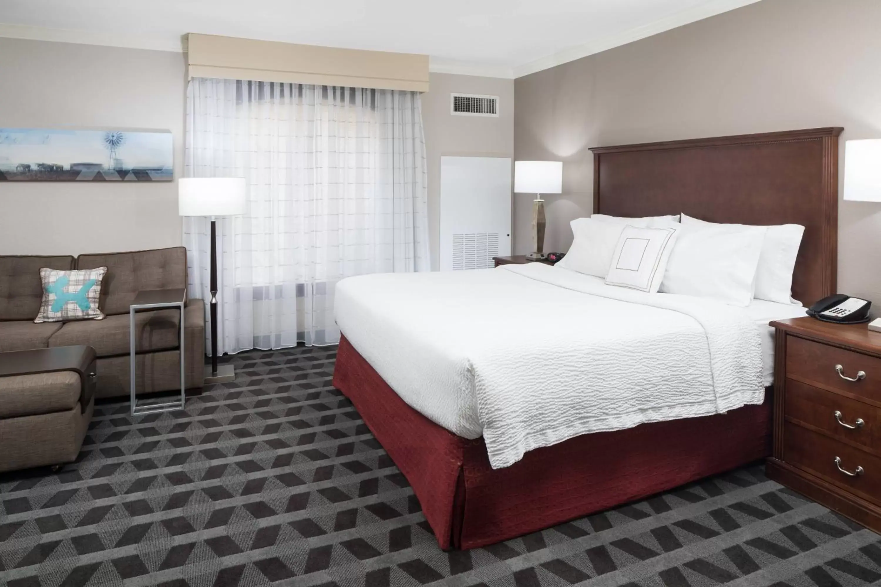 Bedroom, Bed in TownePlace Suites Fort Worth Downtown