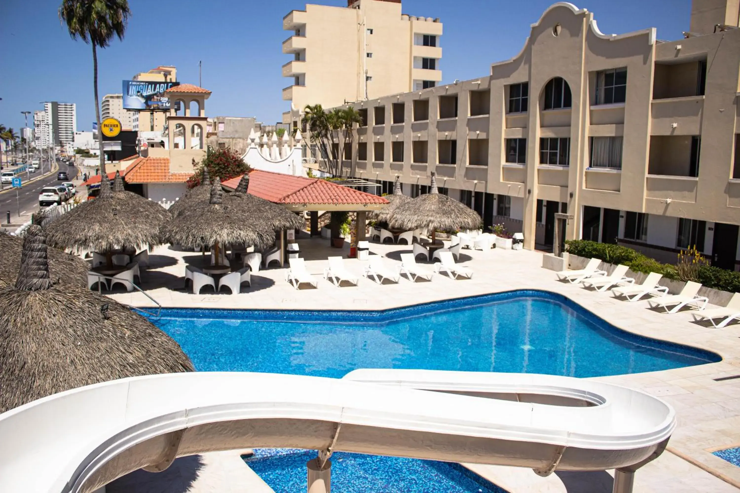 Property building, Pool View in Hotel Sands Arenas