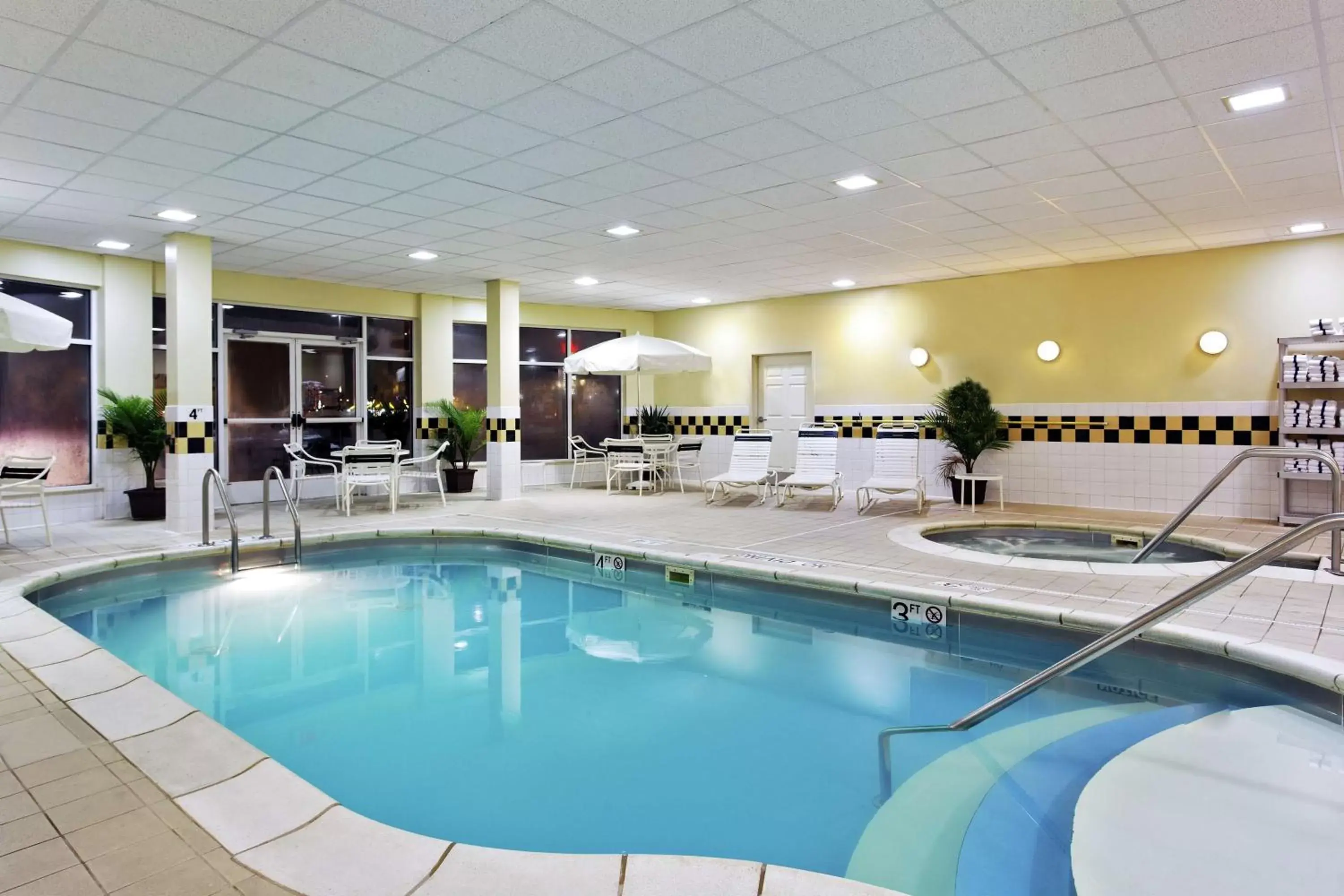 Sports, Swimming Pool in Hilton Garden Inn Springfield, IL