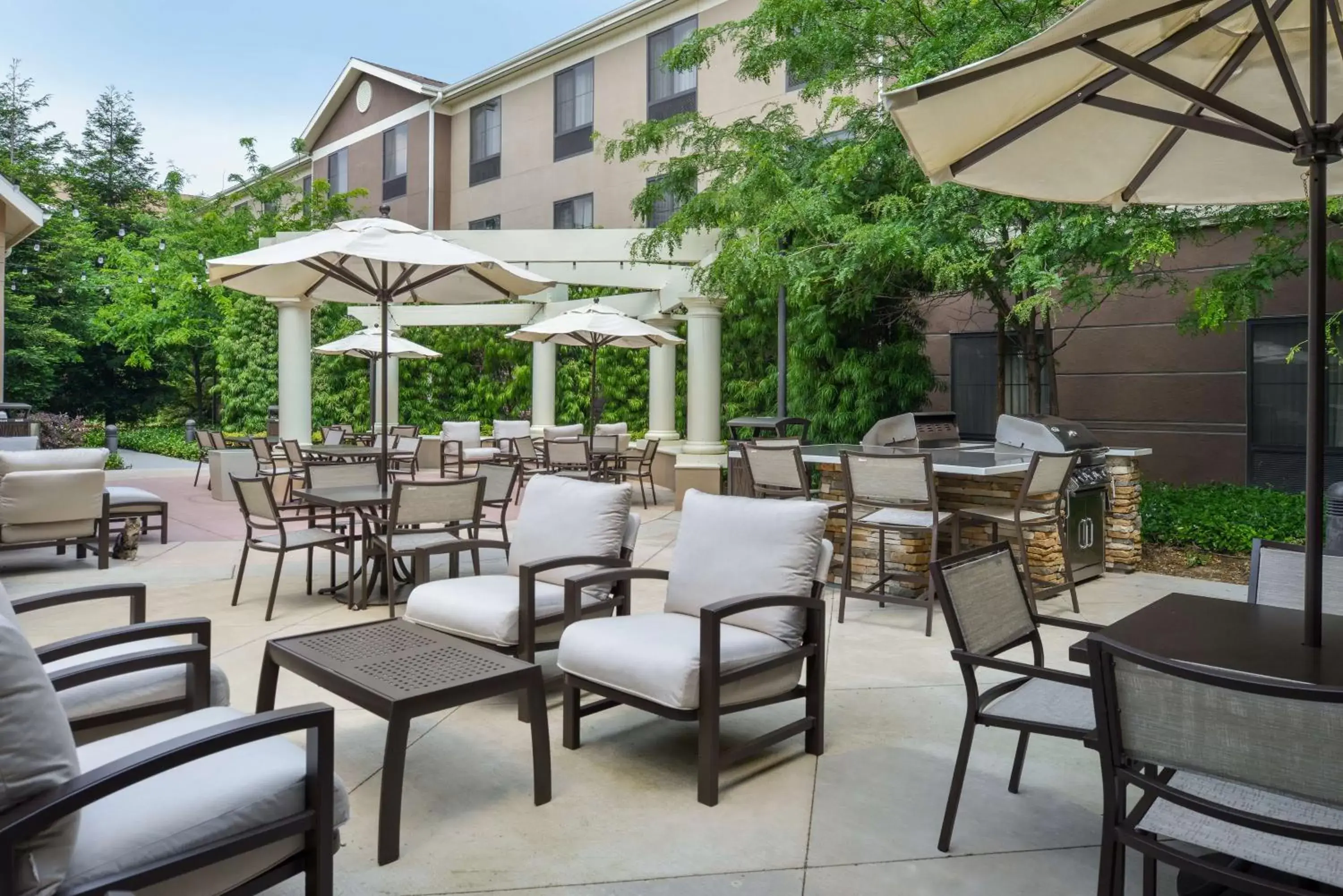 Patio, Restaurant/Places to Eat in Homewood Suites by Hilton Fresno