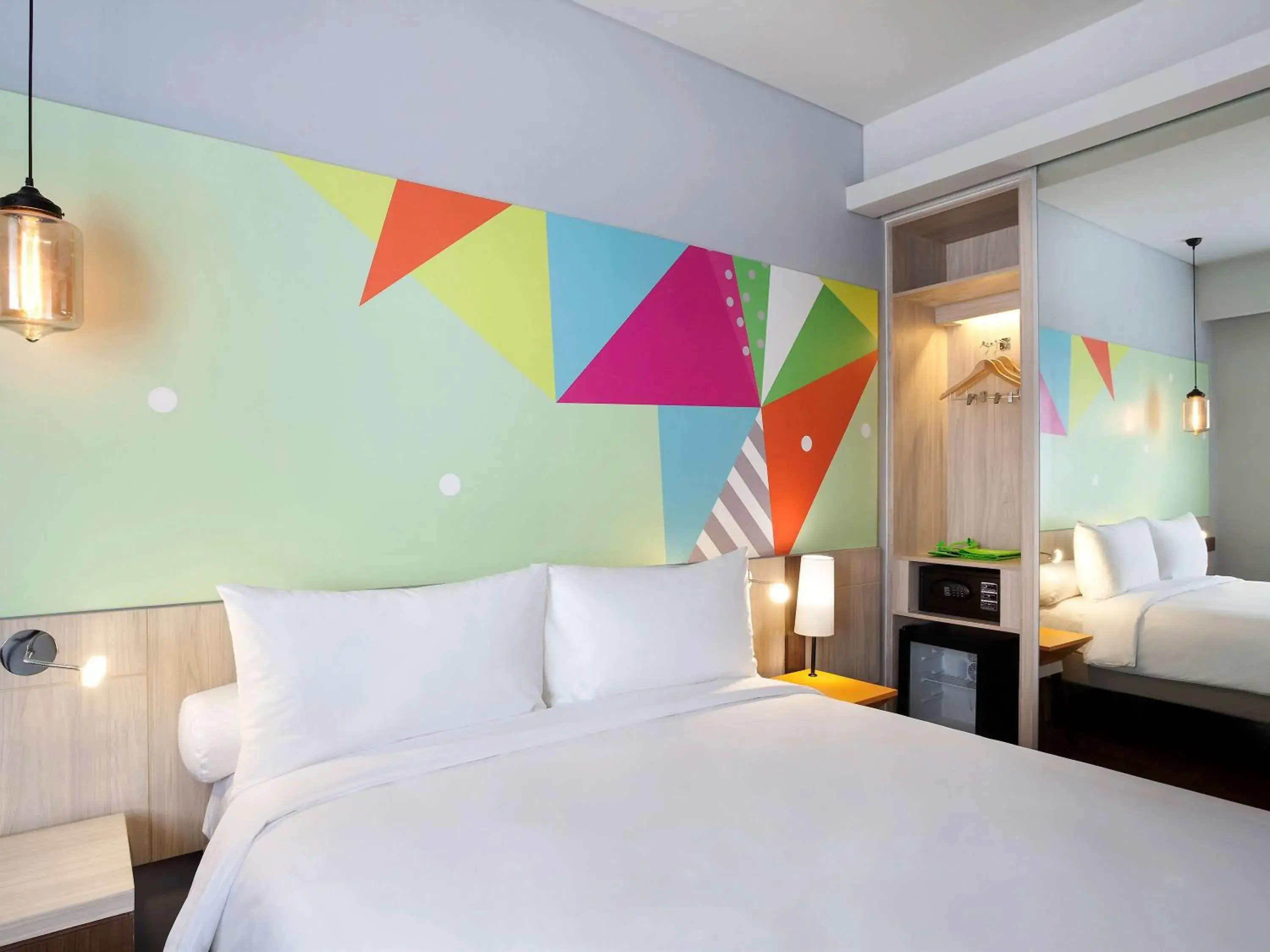 Photo of the whole room, Bed in Ibis Styles Jakarta Sunter