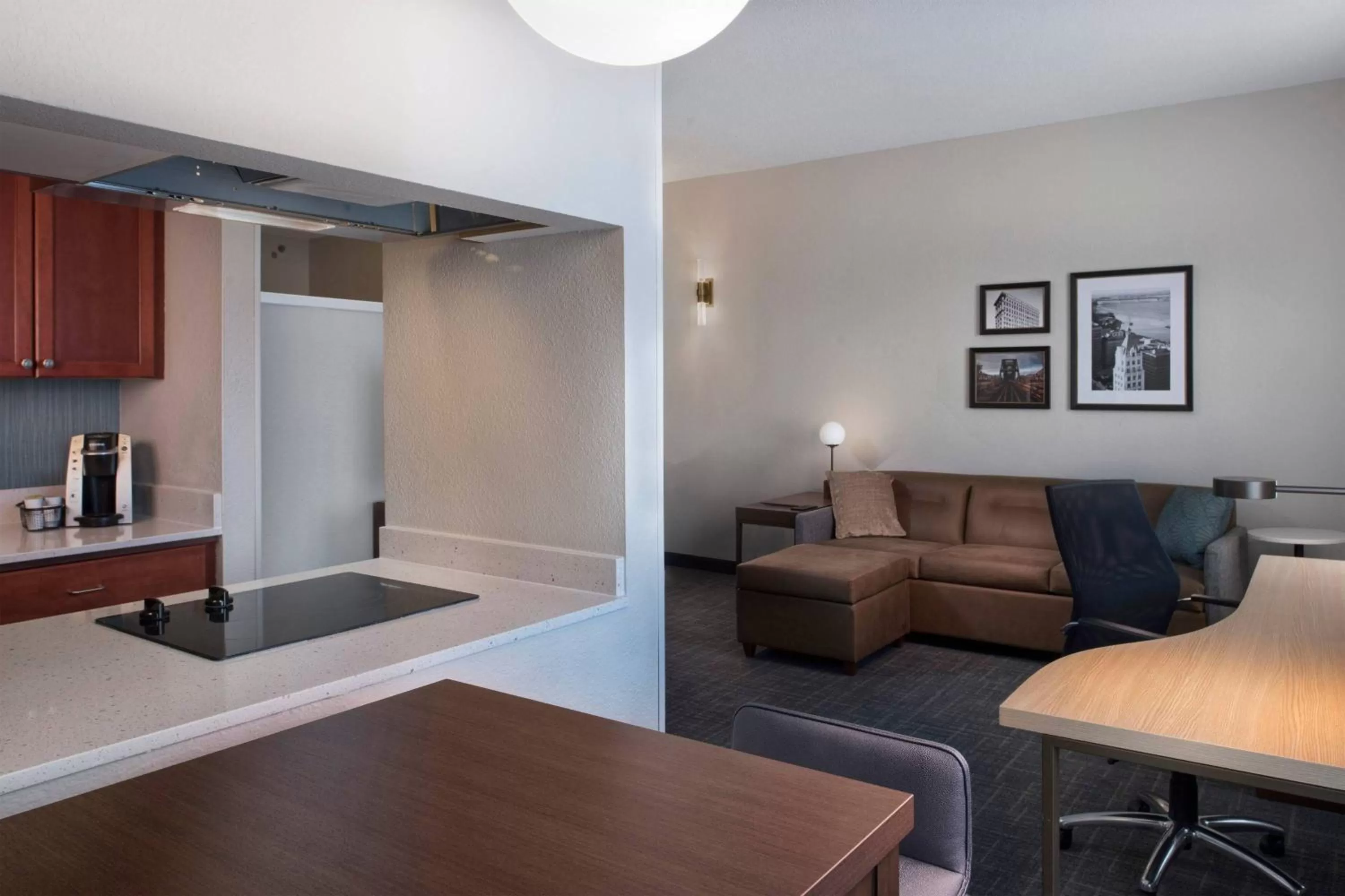 Living room in Residence Inn Memphis Downtown