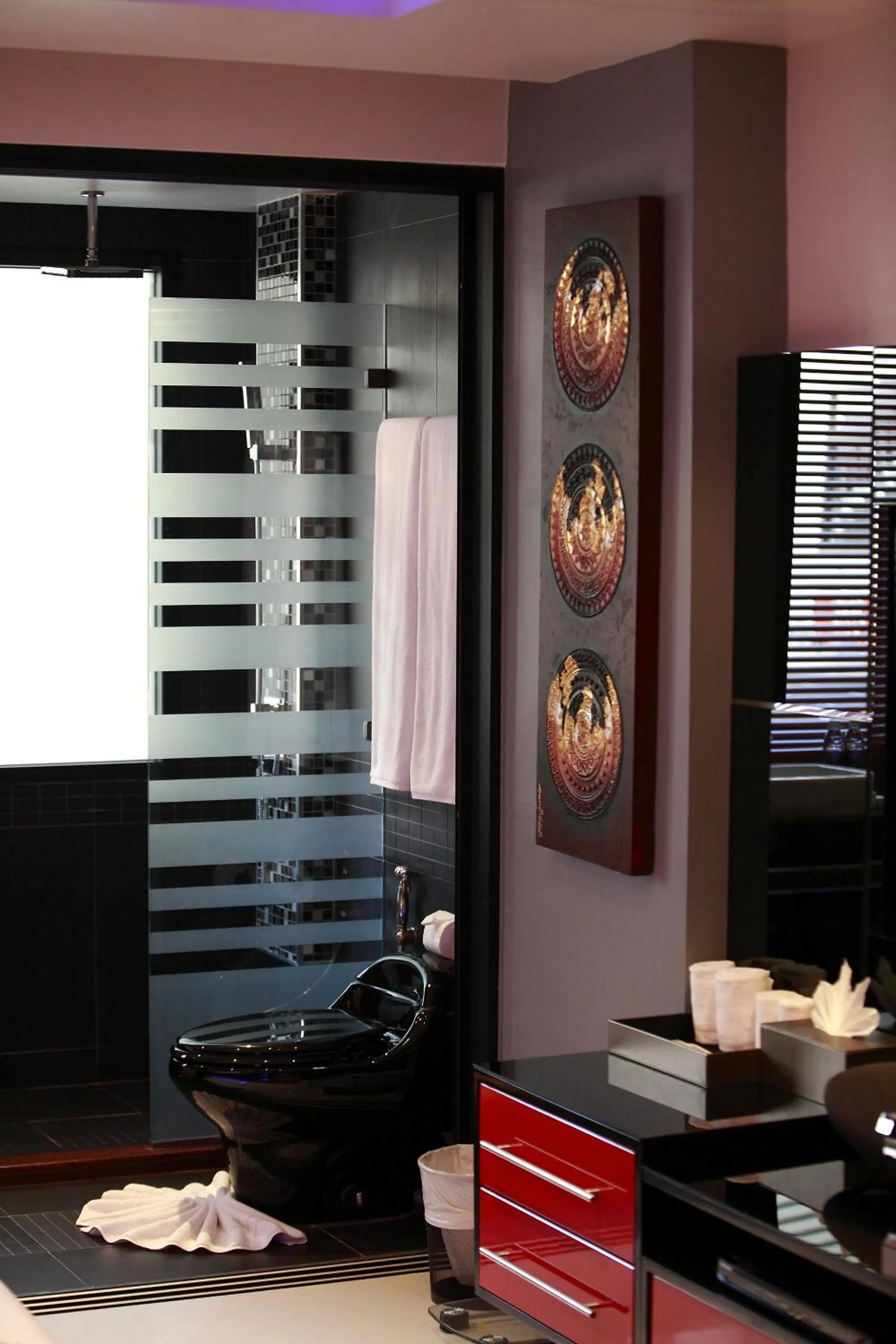 Toilet in Absolute Bangla Suites