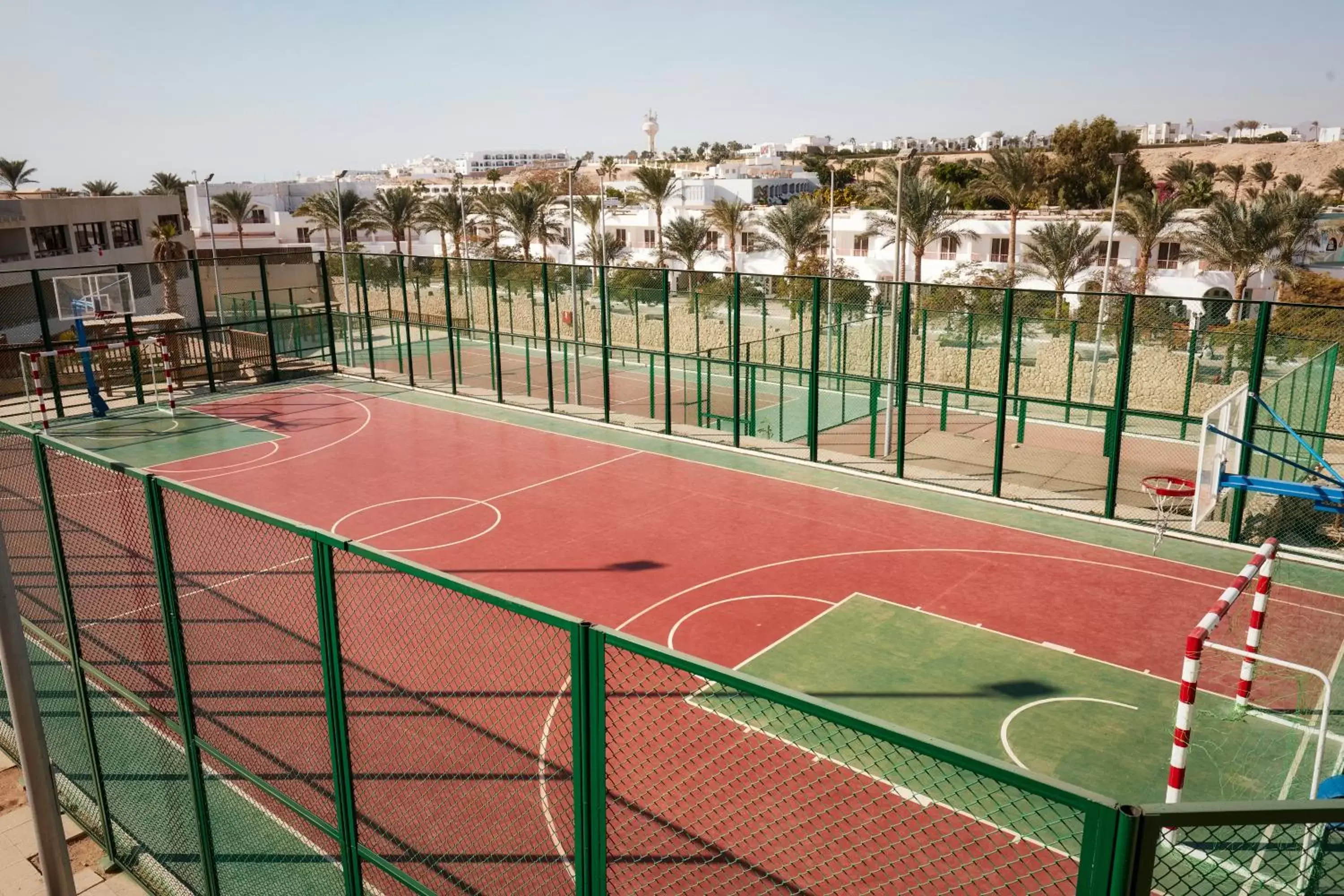 Tennis court in Coral Sea Imperial "Coral Sea Sensatori"