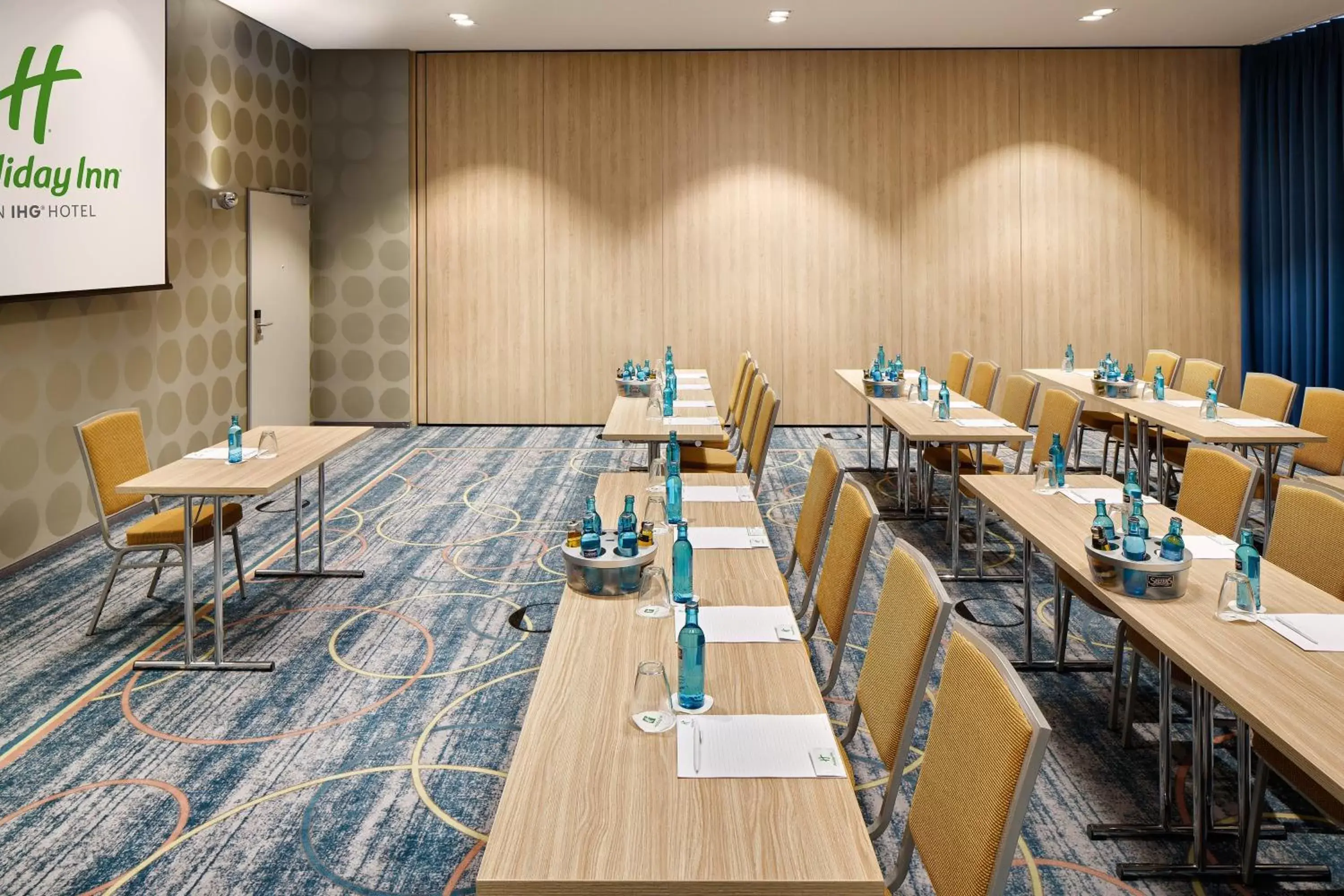 Meeting/conference room in Holiday Inn Düsseldorf City – Toulouser Allee, an IHG Hotel