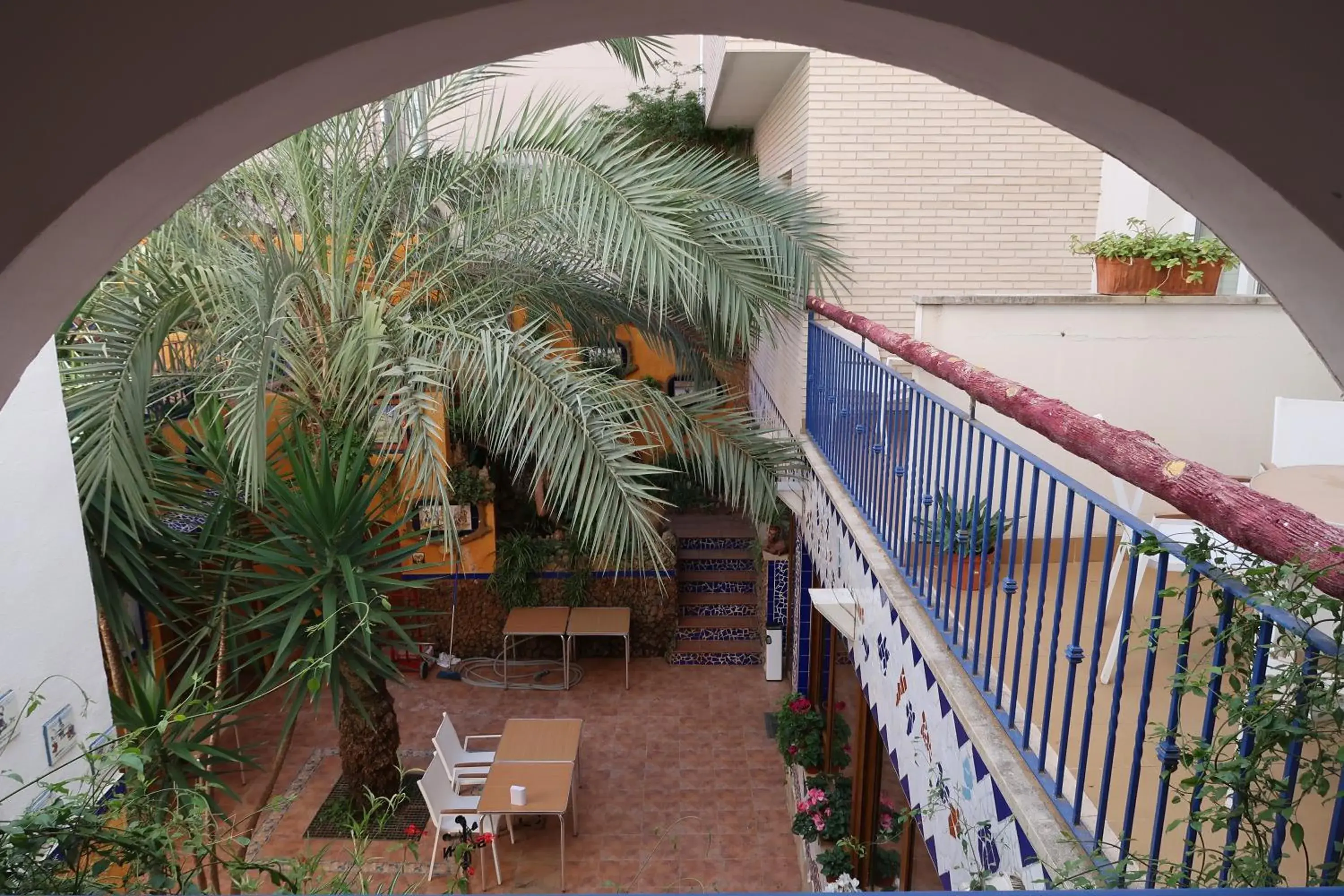 Garden view in El Cami Hotel