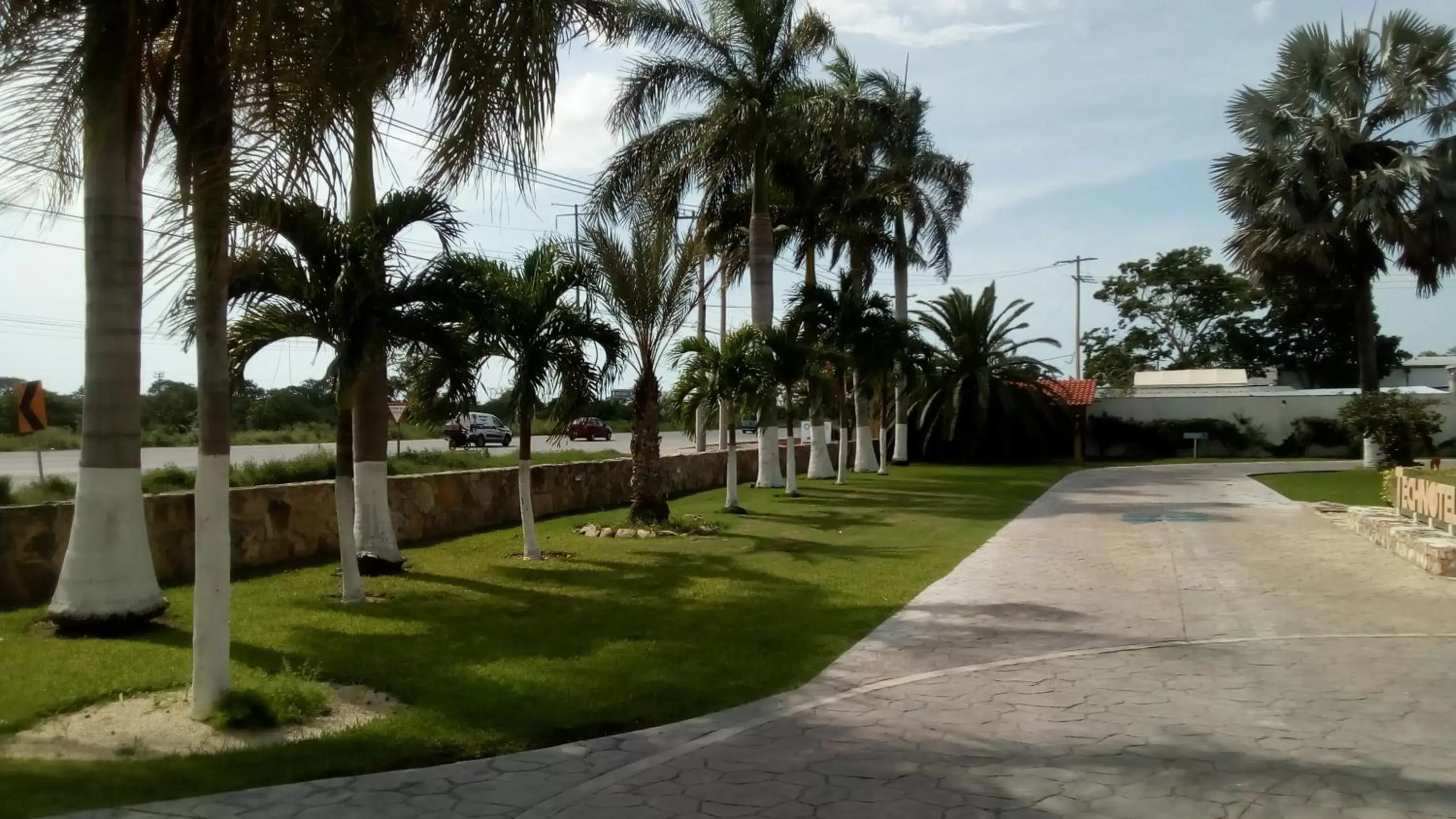 Garden in Tecnohotel Mérida Norte