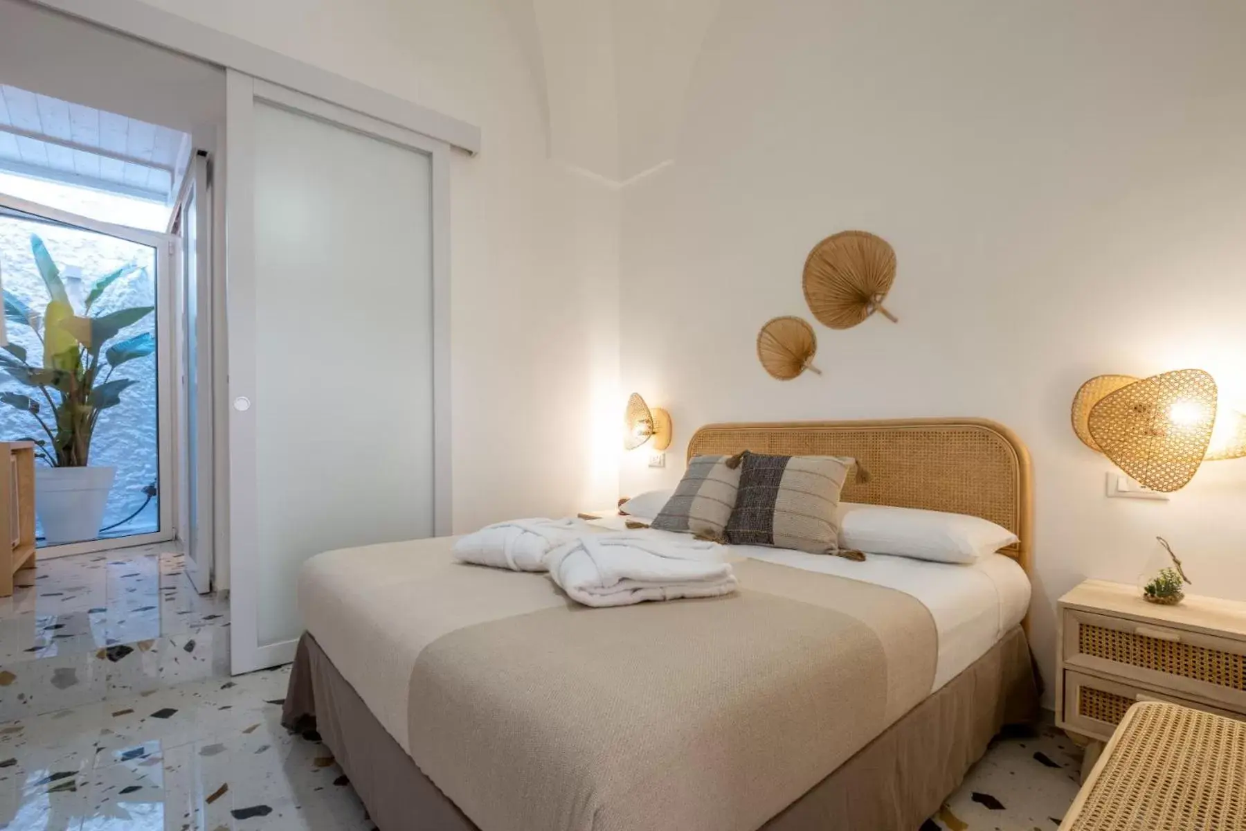 Bed in La Bella Ostuni Suites