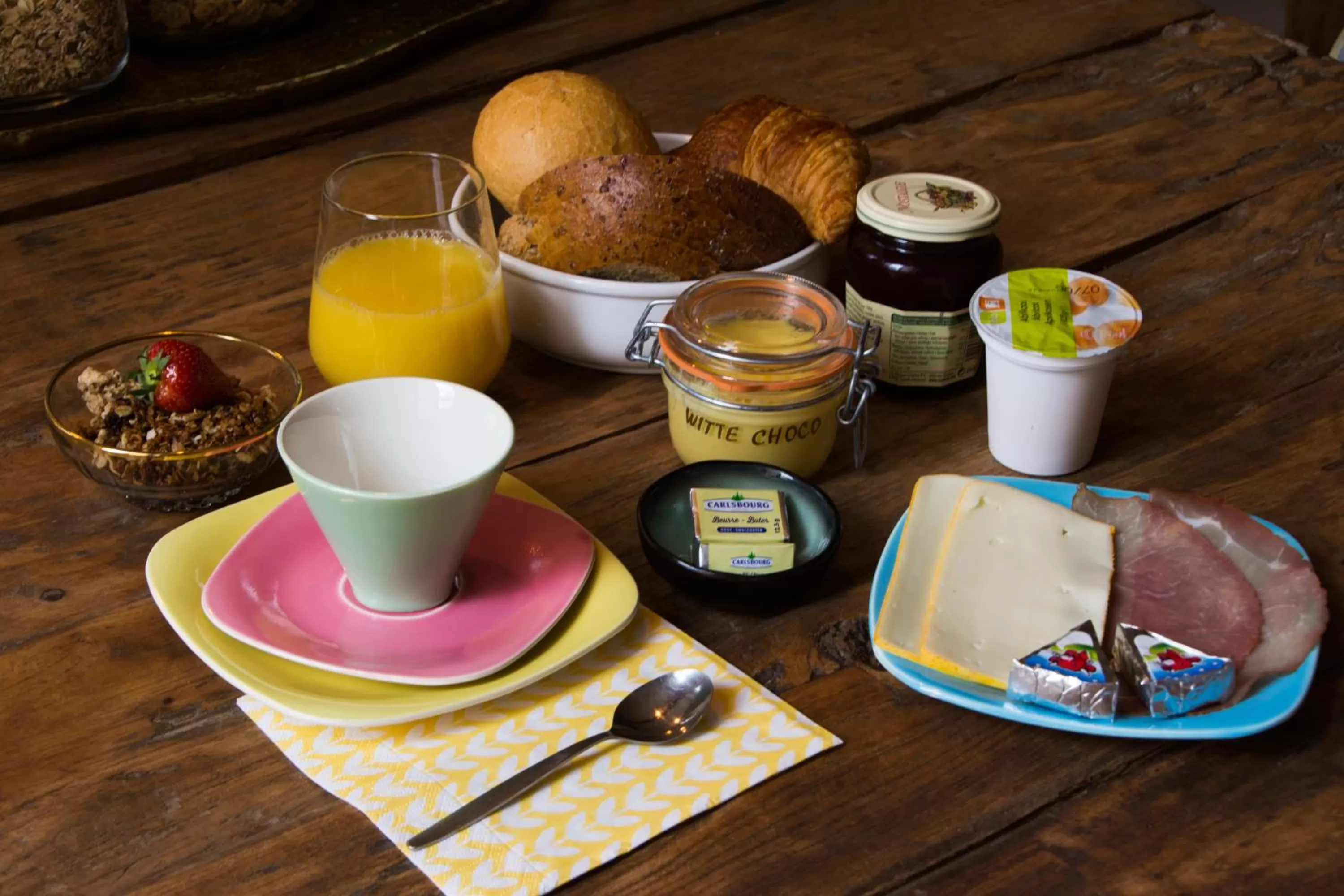 Continental breakfast in B&B De Vrome Vos