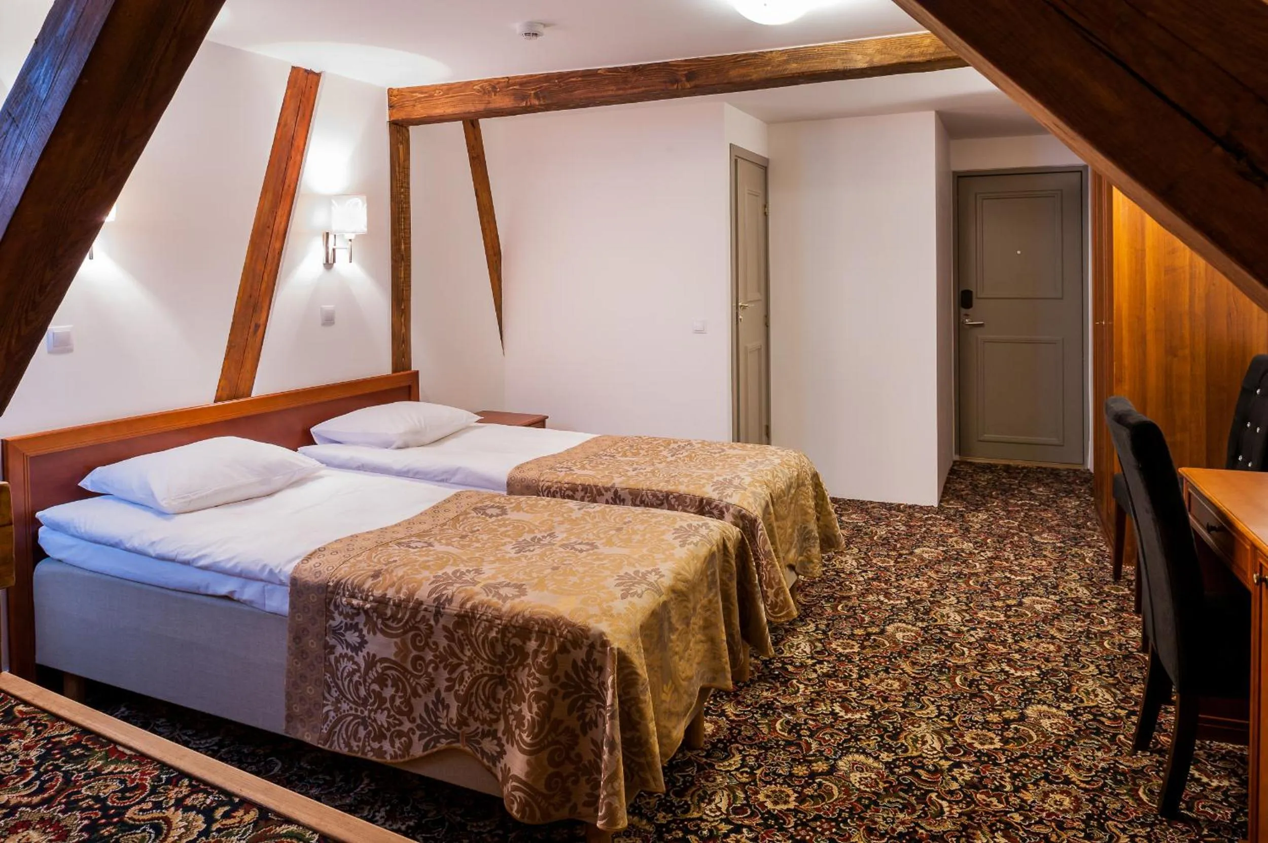 Bedroom, Bed in Three Crowns Residents